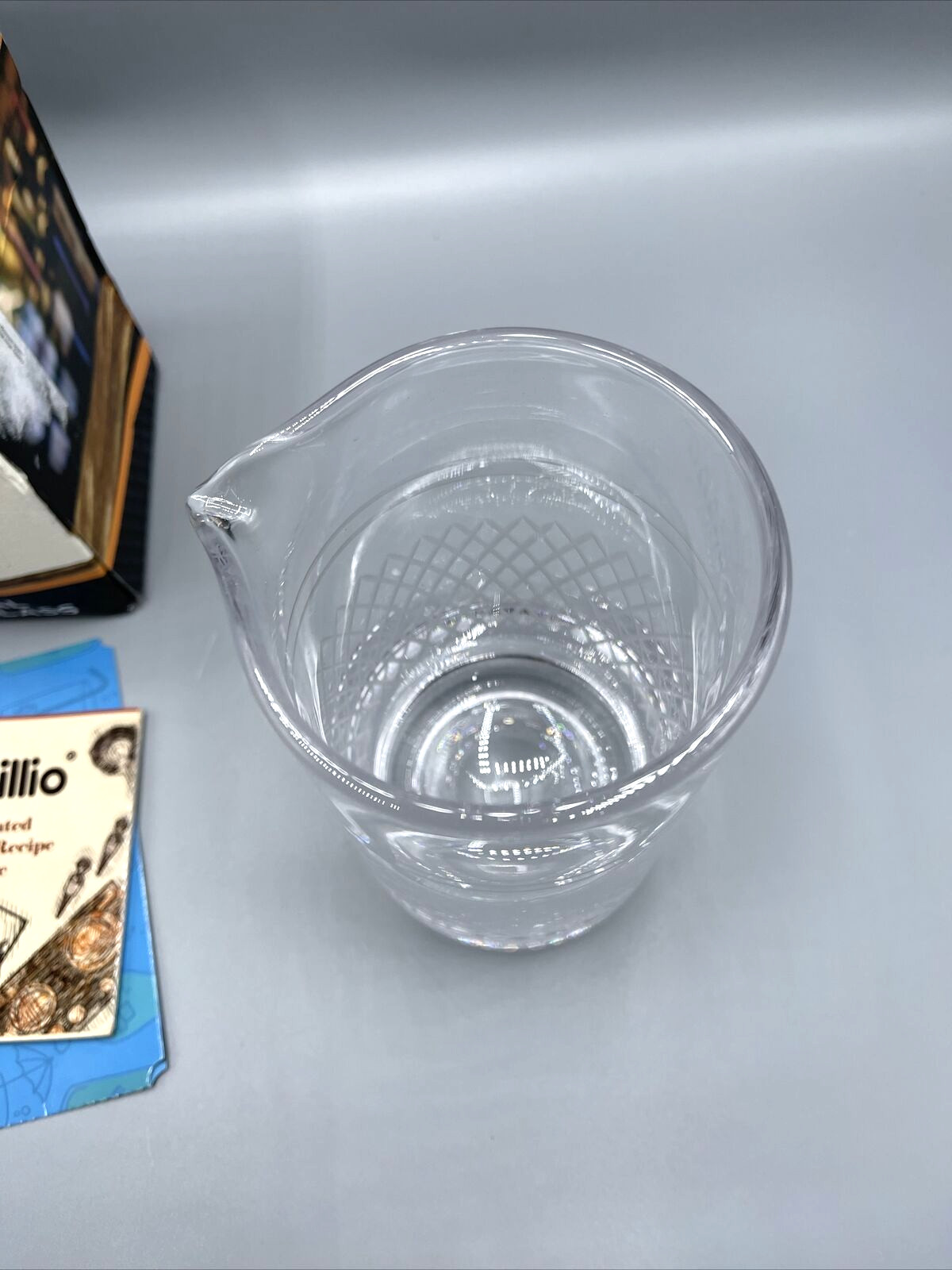 20 Oz Crystal Cocktail Mixing Glass with Weighted Bottom