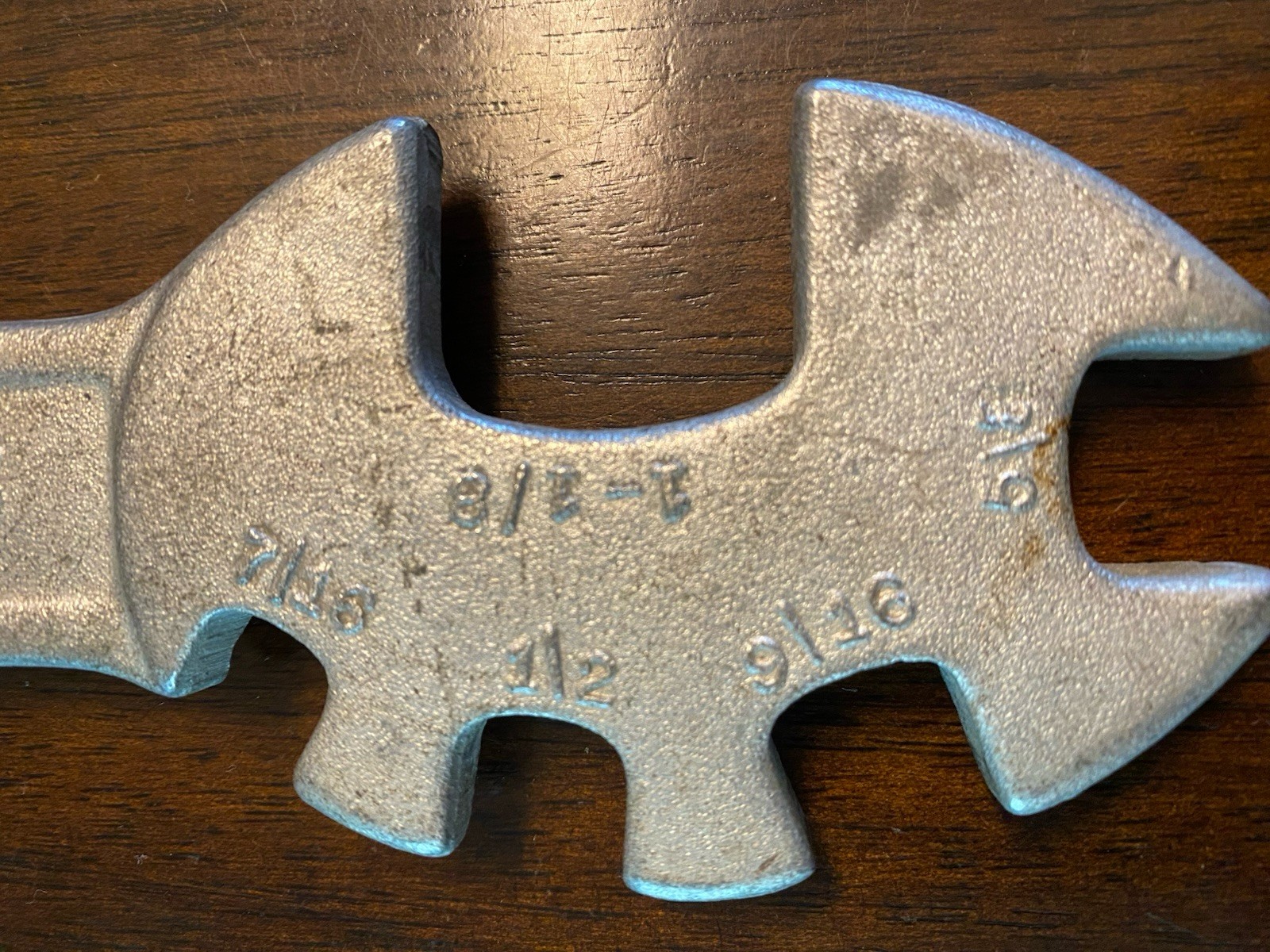 Vintage Liquid No.LQ-913 Multi Tool Gas Valve Welding Tank Wrench - 9” EUC