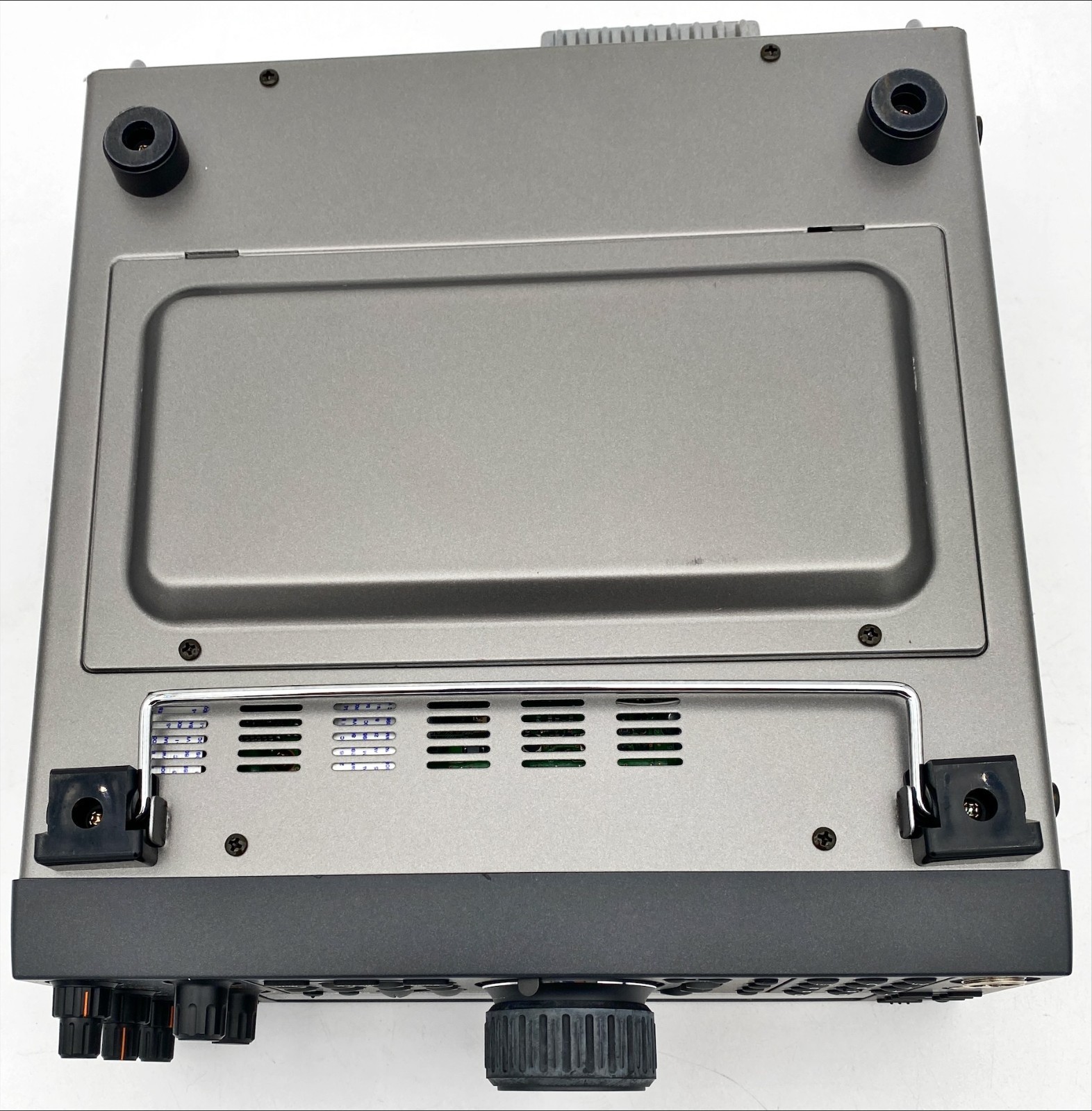 Kenwood TS-570D HF Amateur Radio Transceiver, No Power, 12v DC Cord & Mic MINT