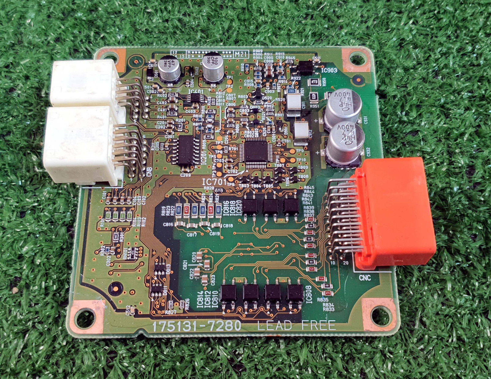 Toyota Prius Hybrid 2011-2015 Bettery Voltage Sensor Control module 89892-47080