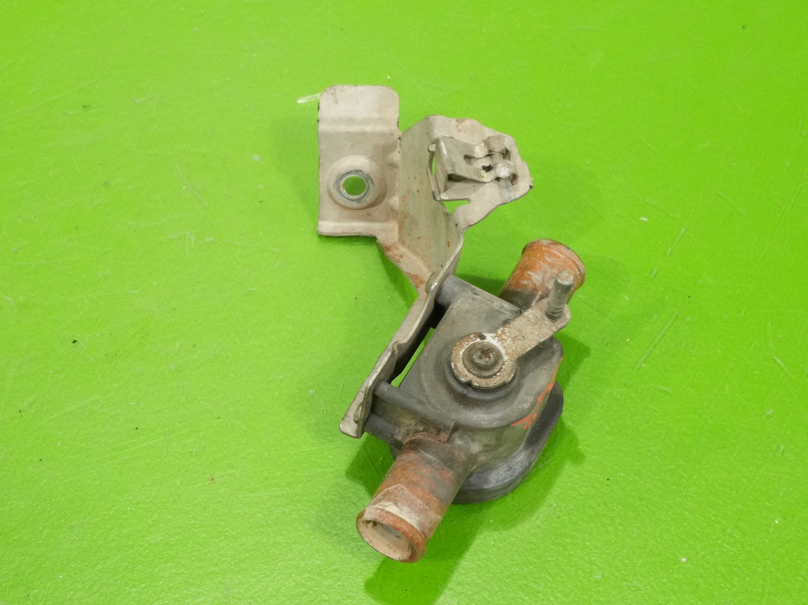 92-95 Civic OEM HVAC heater coolant water flow control valve thermostat Honda