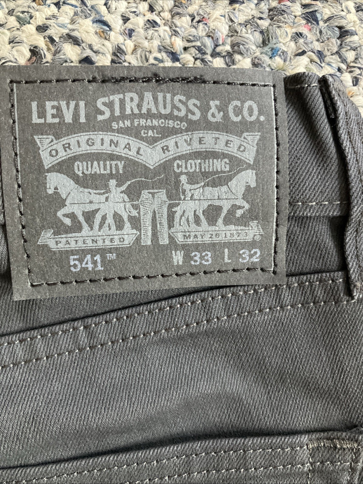 NWT Men’s Levis 541 Athletic Taper Taper Stretch Very Dark Gray Jeans 33”x32”