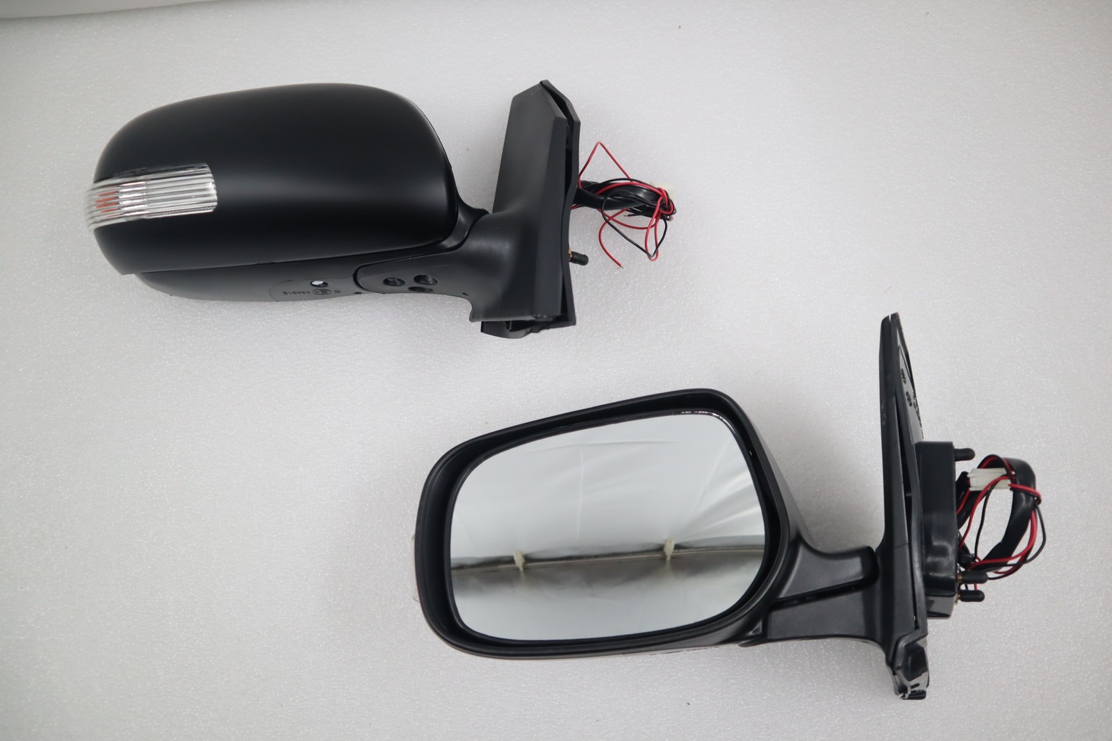 NEW Manual Fold LED Signal Side Mirror For 2003~04~05~06~07-2008 TOYOTA COROLLA