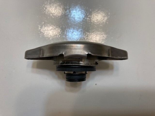 New OEM Replacement Radiator Cap- Stant 10242 (16 PSI)