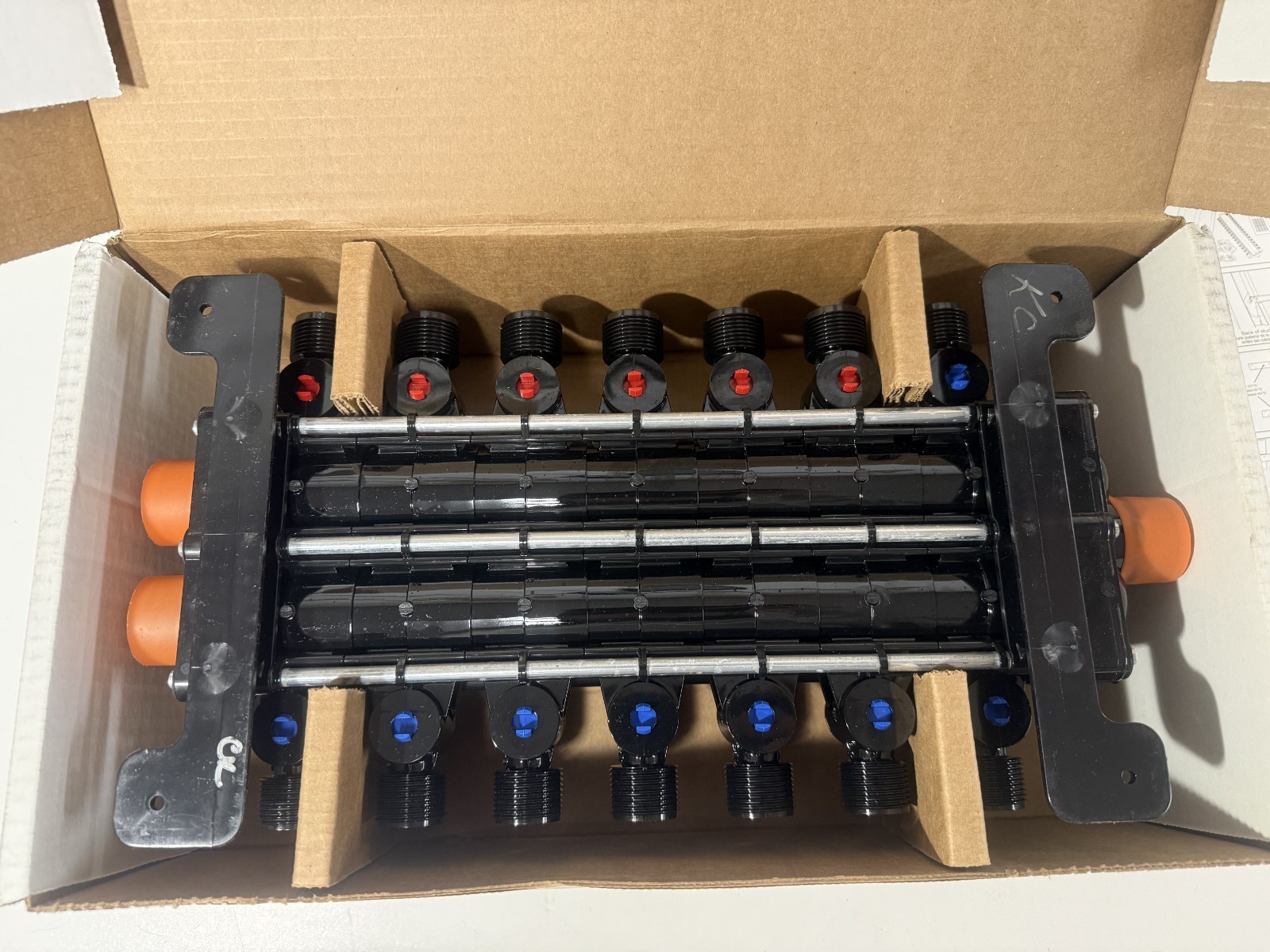 Viega Manabloc 1/2 in. x 14 Ports (6 H/8 C) Polymer Distribution Manifold-49610