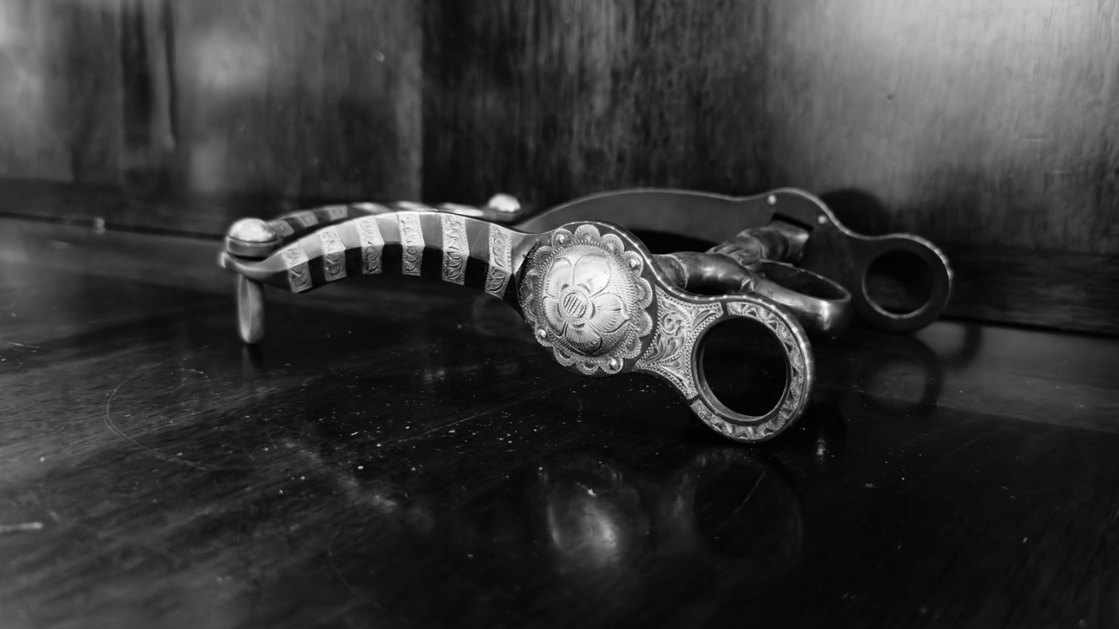 VINTAGE STERLING SILVER VENTURA STYLE CHEVRON INLAY SHOW BIT MAKER MARKED GARCIA