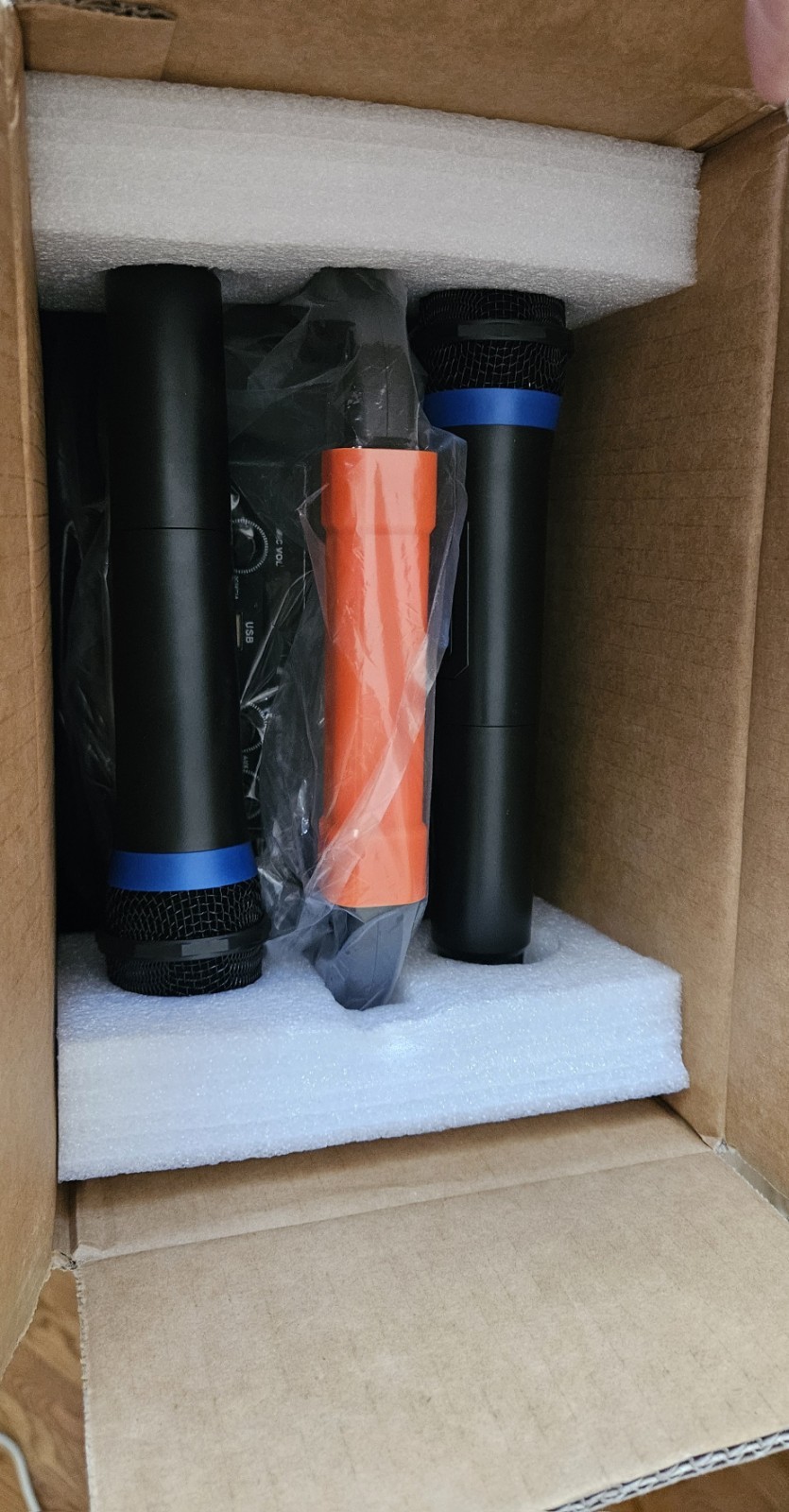 JYX T17T Karaoke Machine Bluetooth 2 Mics Subwoofer Volume Controls Portable