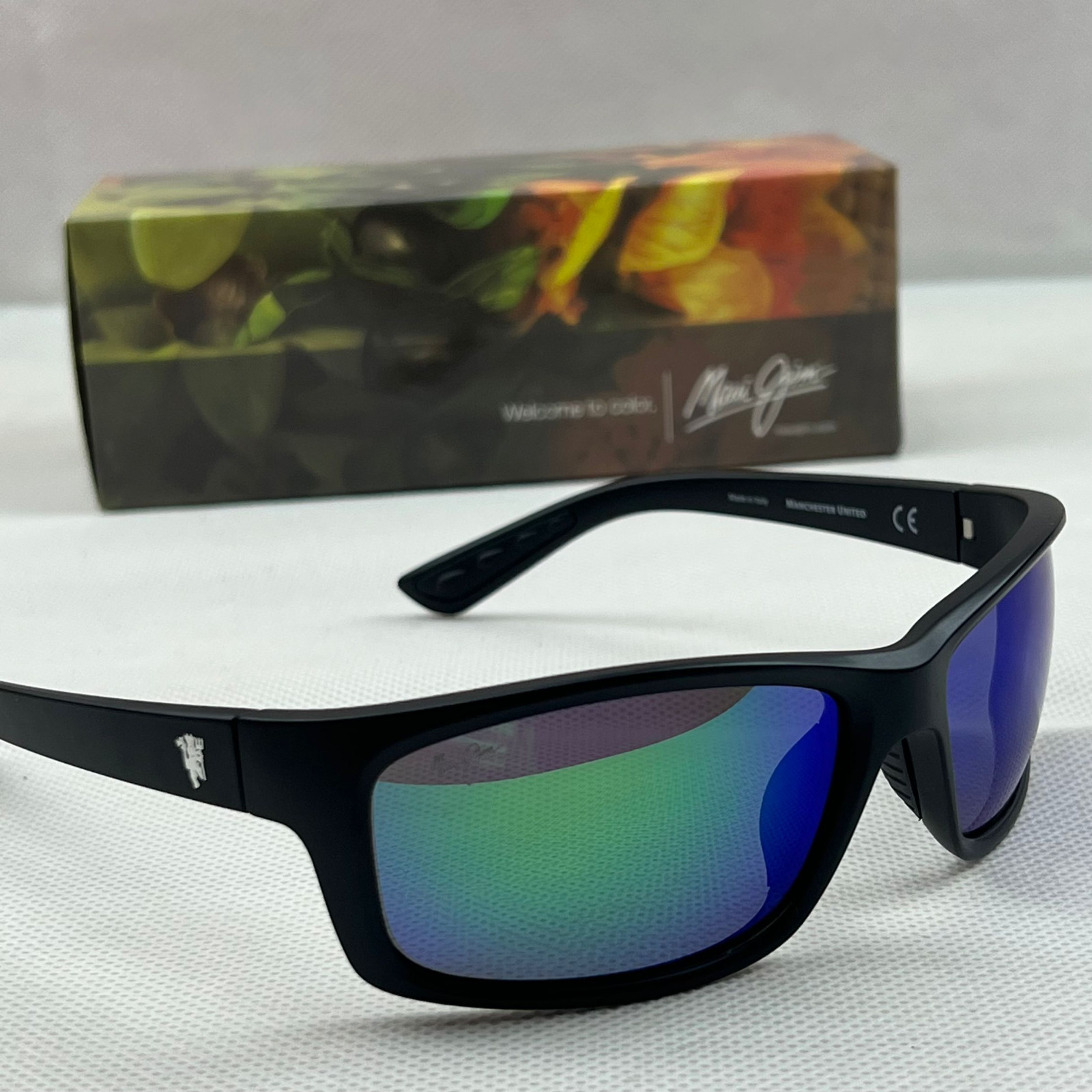 Maui Jim Southern Cross polarized sunglasses, 815-54, matte black/green lenses,