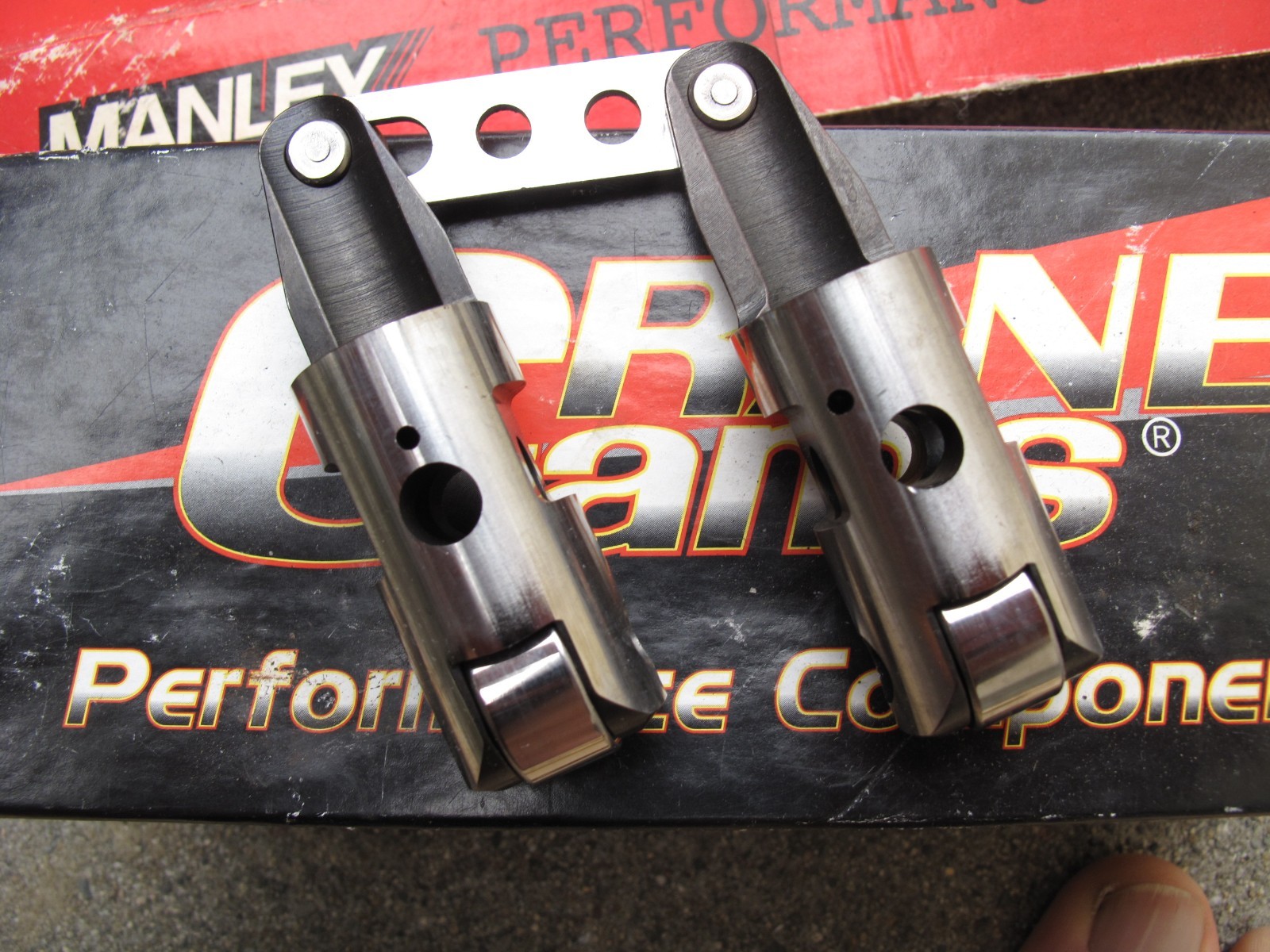 Crane Cams 11575-16 Roller Lifters and Manley 25721 Pushrods for Chevy SBC