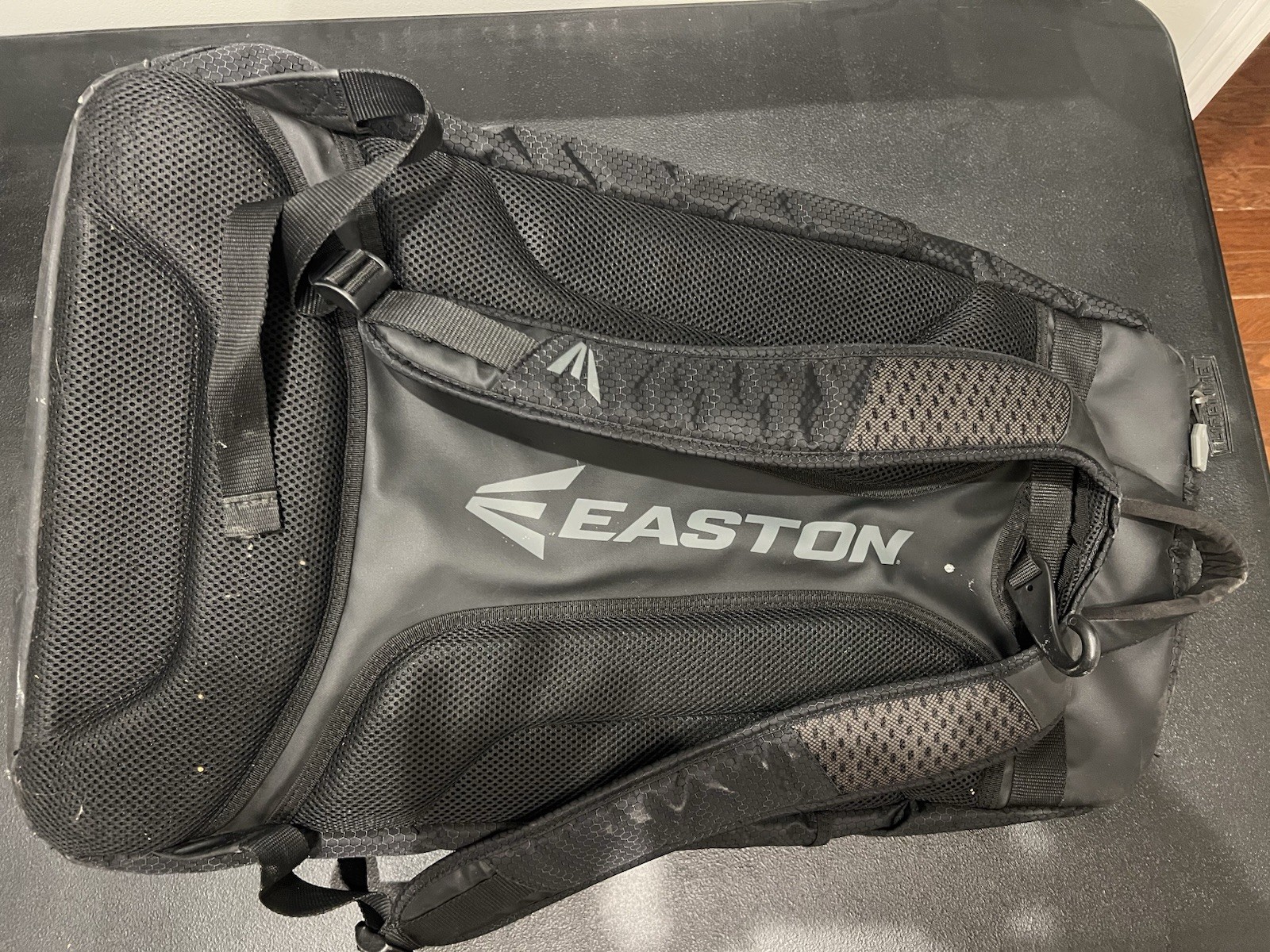 EASTON E610CBP CATCHER's BACKPACK BAG BLACK