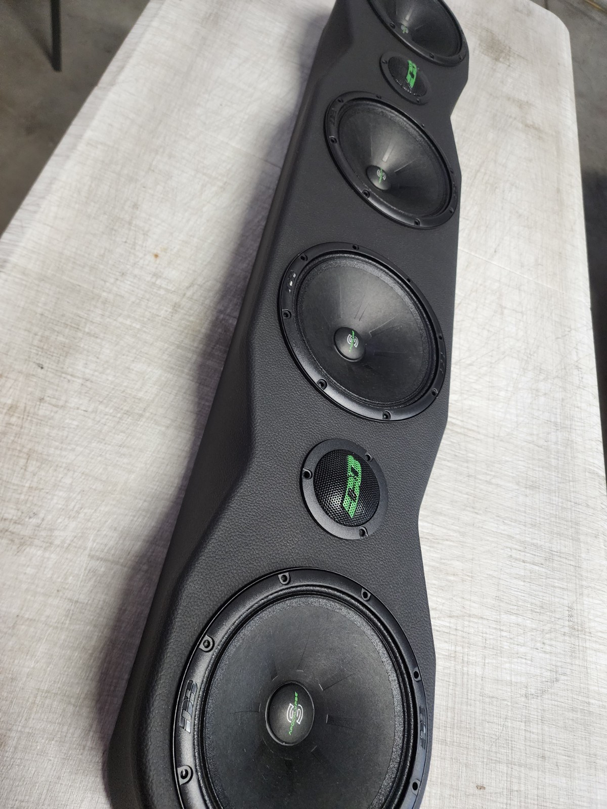 Universal 39 Sound Bar Pod 4 x 6.5 Midrange and 2 Tw for Deaf Bonce Speaker New