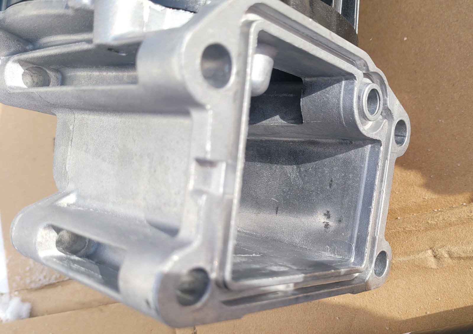 Genuine Volvo D13 Crankcase Oil Filter Separator Kit 22877306 w/ Gasket & Hose