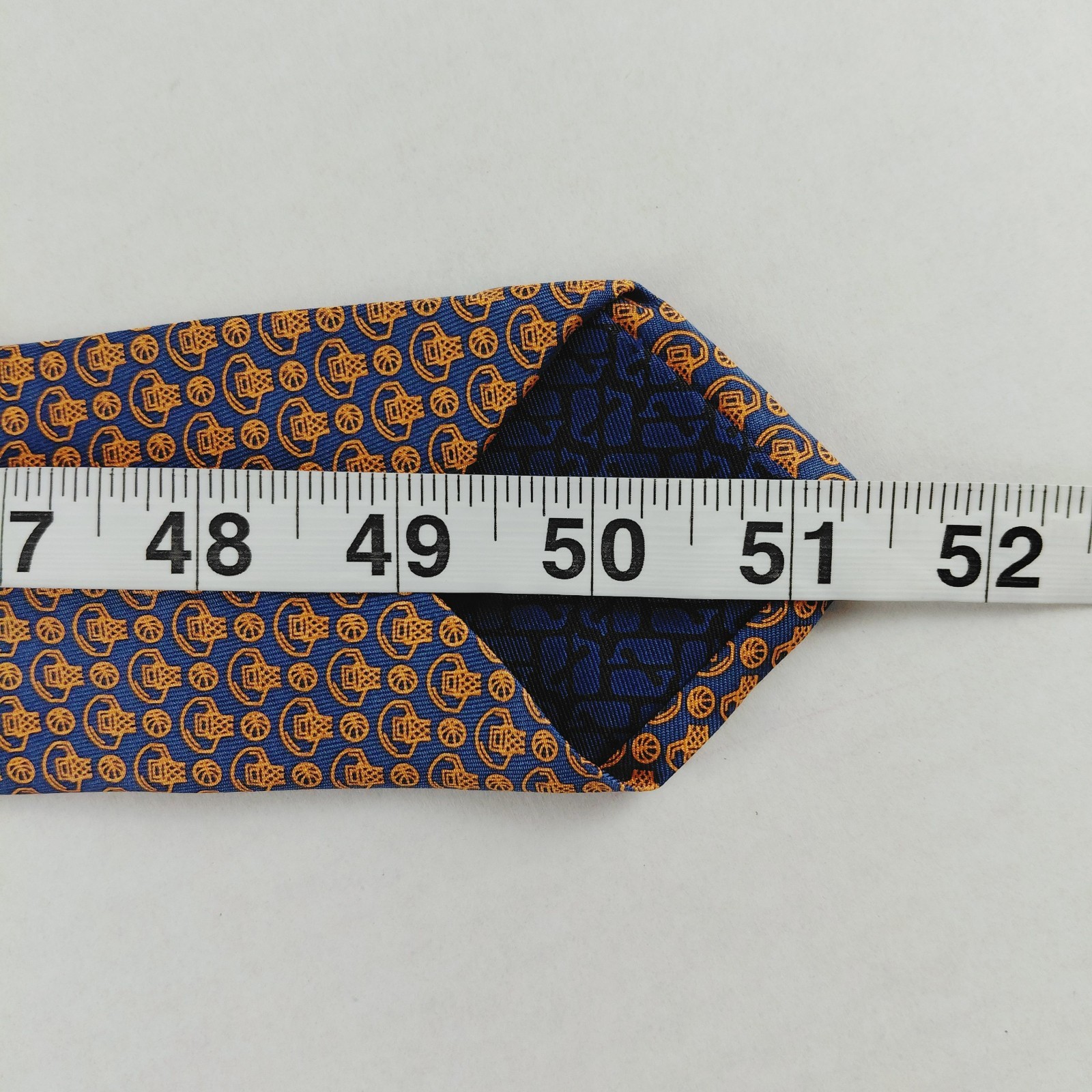 Vineyard Vines Blue Orange Basketballs and Hoops Boys Tie 100% Silk Shep & Ian