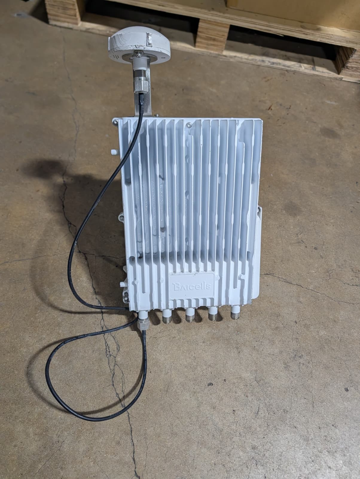 Baicells NOVA 436Q Outdoor eNodeB Base Station MBS31001C - Untested