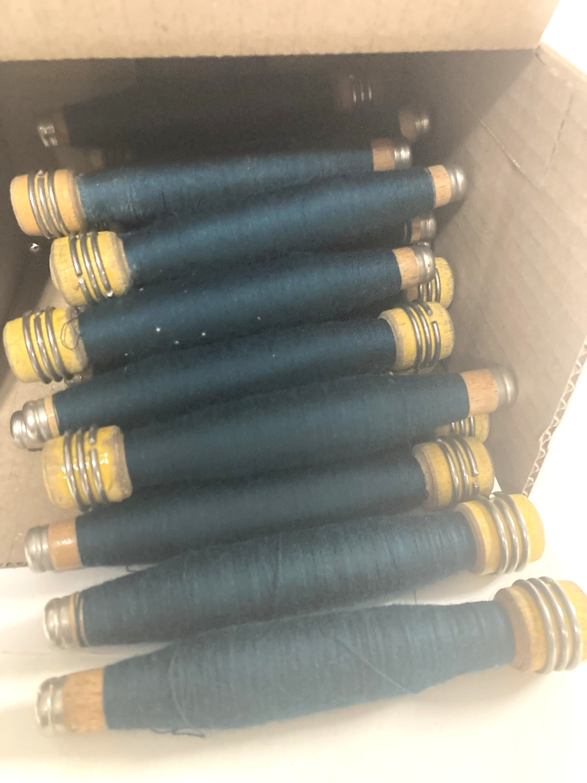 Wrapped Quills, ---ALL GREEN--, Bobbins, Spools, Threaded, Textile, lot of 30