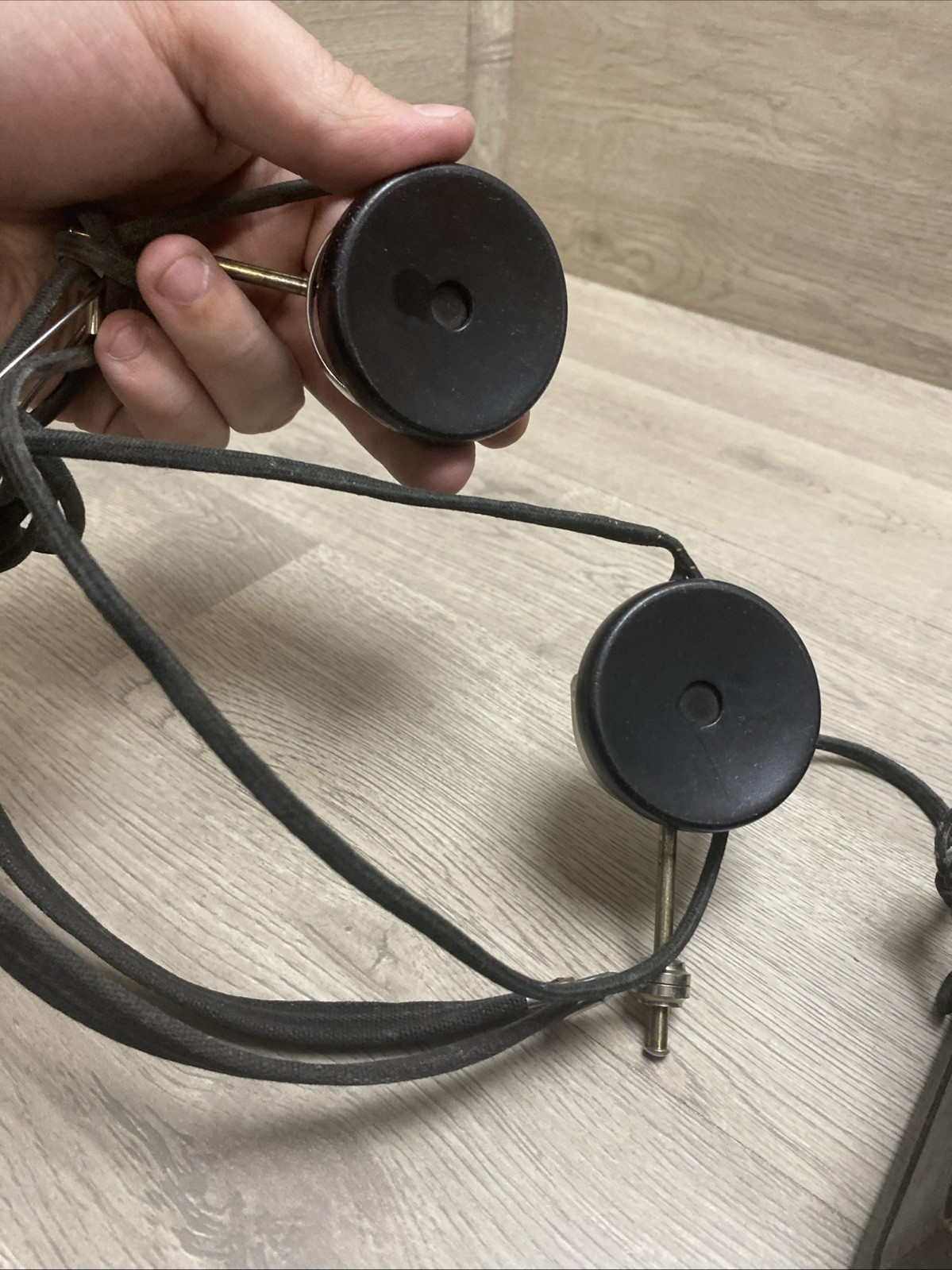 1920'S STEINITE LABORATORIES CRYSTAL COMMUNICATION SET W: 2 HEADSETS