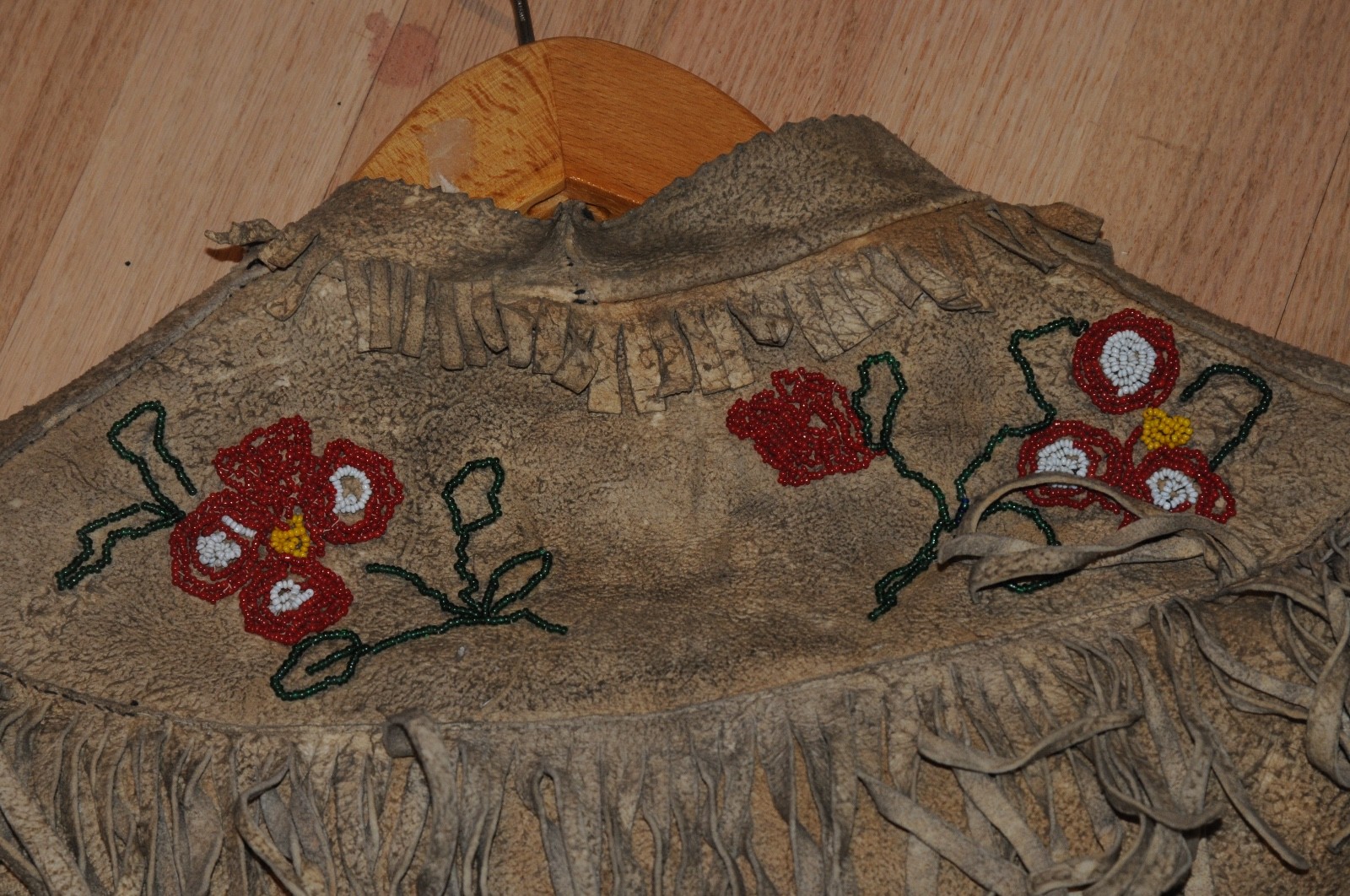 Early Vintage Native American Deer Skin Buck Skin Beaded Shirt and Pants Old****