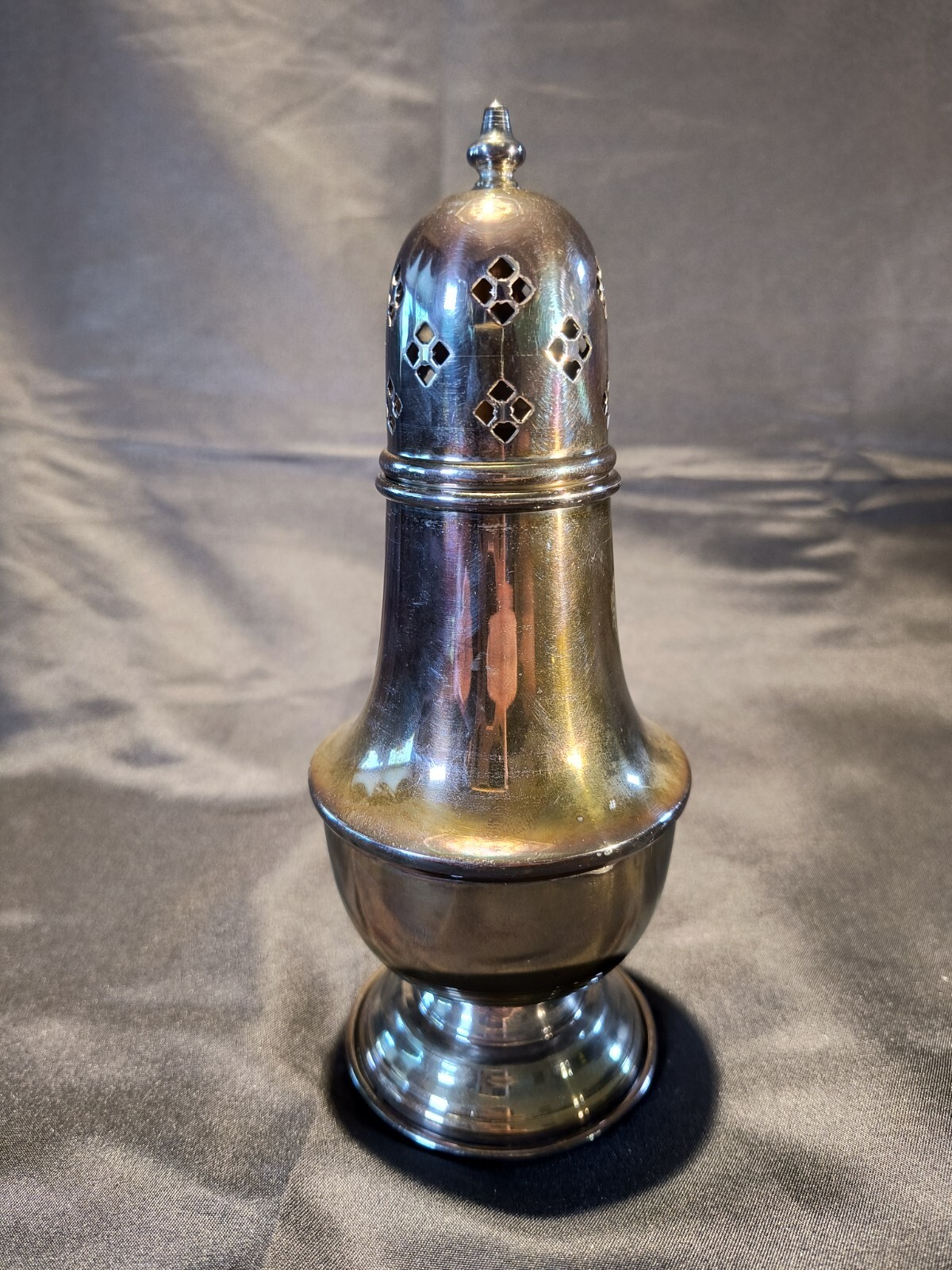 Vintage Sugar Shaker 7 1/8 inches "Silverplated England 16" Elegant Dining