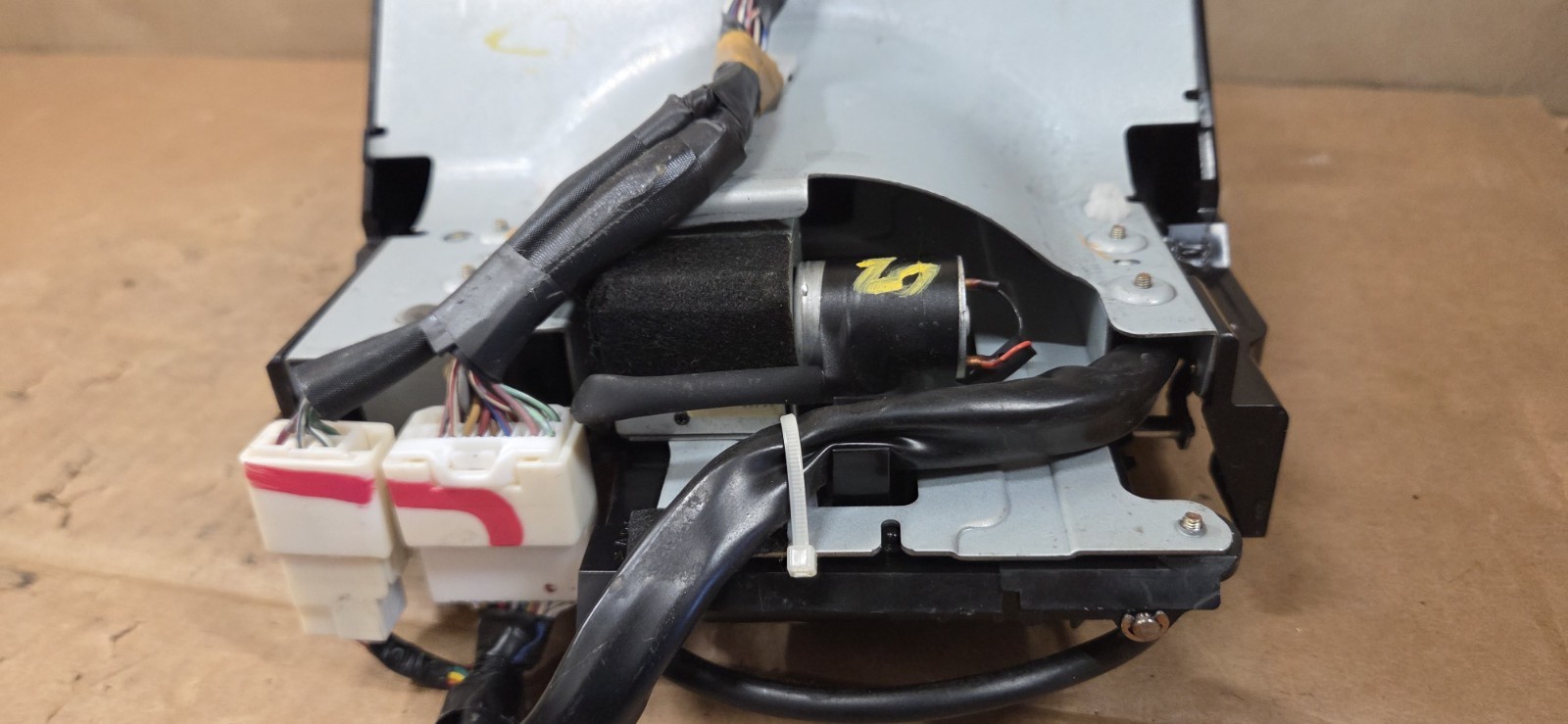 2002-2004 LEXUS SC430 DASH NAVIGATION INFO RADIO DISPLAY SCREEN OEM