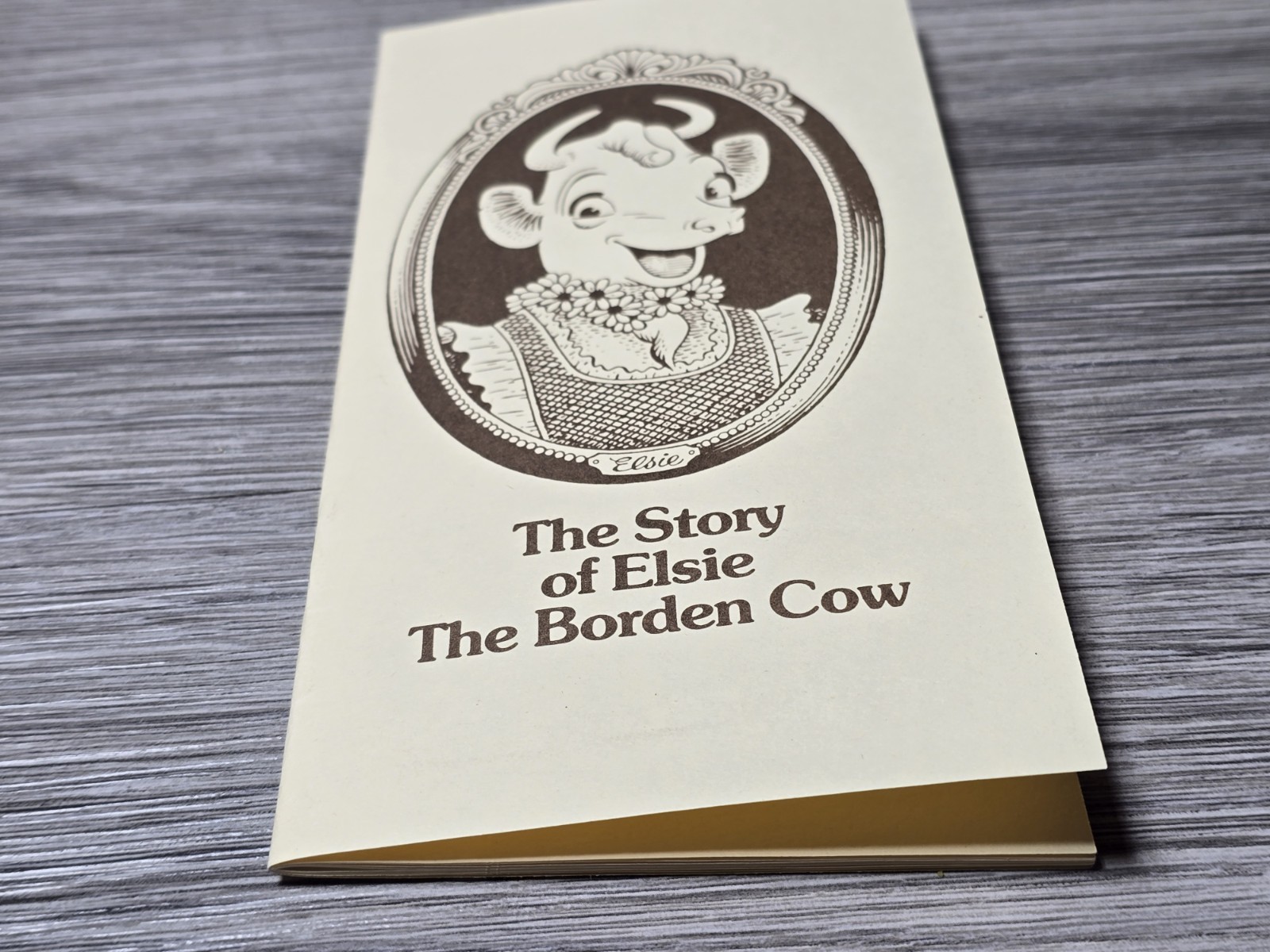 1970s The Story of Elsie The Borden Cow 20 Page Vintage Advertising Booklet