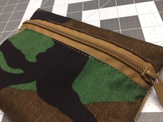 LIVESOUTSIDE.COM M81 Woodland Camo Tactical Green Zipper Bag Small USA Made Army