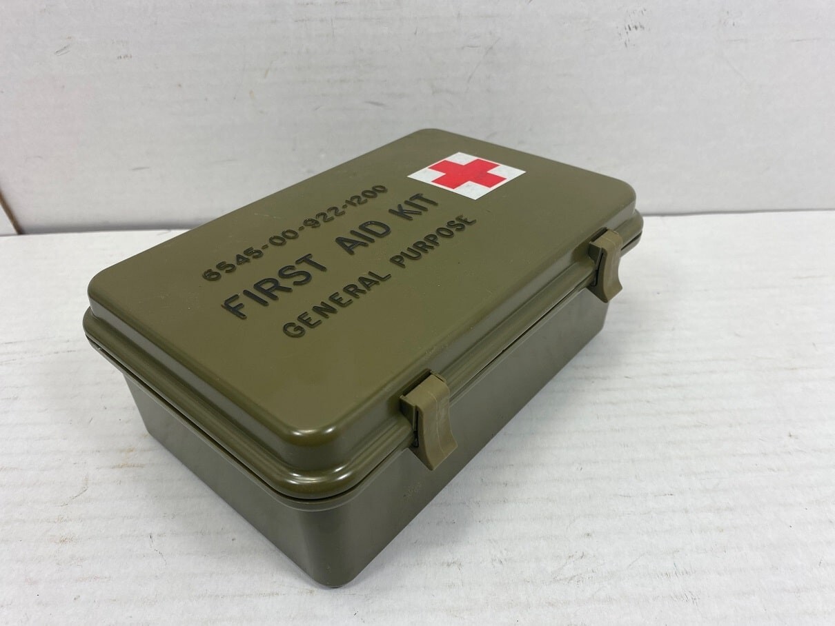 US MILITARY First Aid Kit Box , Complete