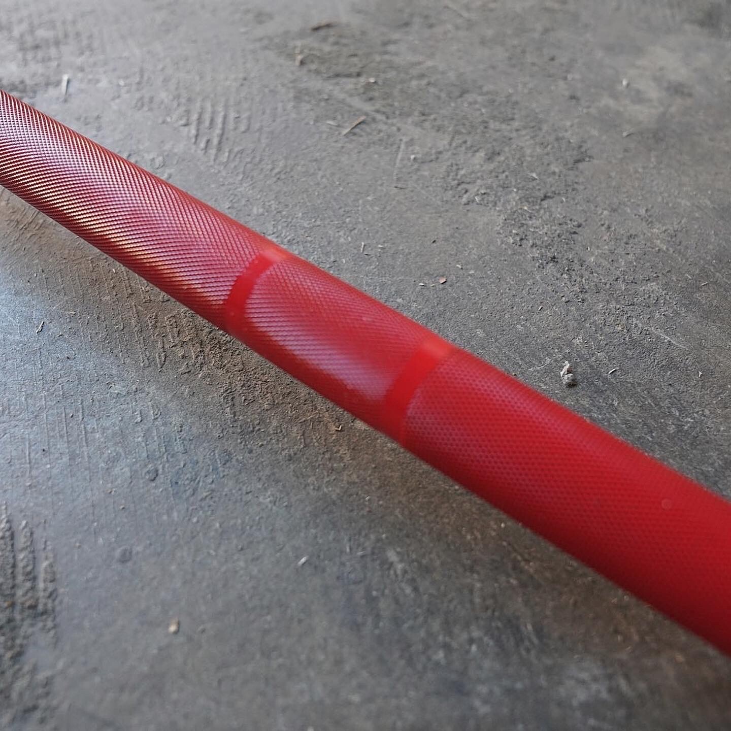 Red Cerakote Or Green 20kg 7ft Long 1500lb Olympic Barbell w/ Black Sleeves