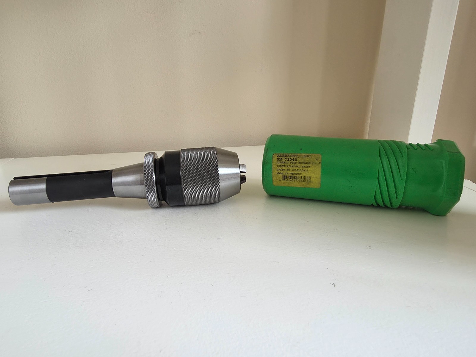 Albrecht Keyless Drill Chuck No. 73040, 1/32" - 1/2" with R8 Shank, Germany.