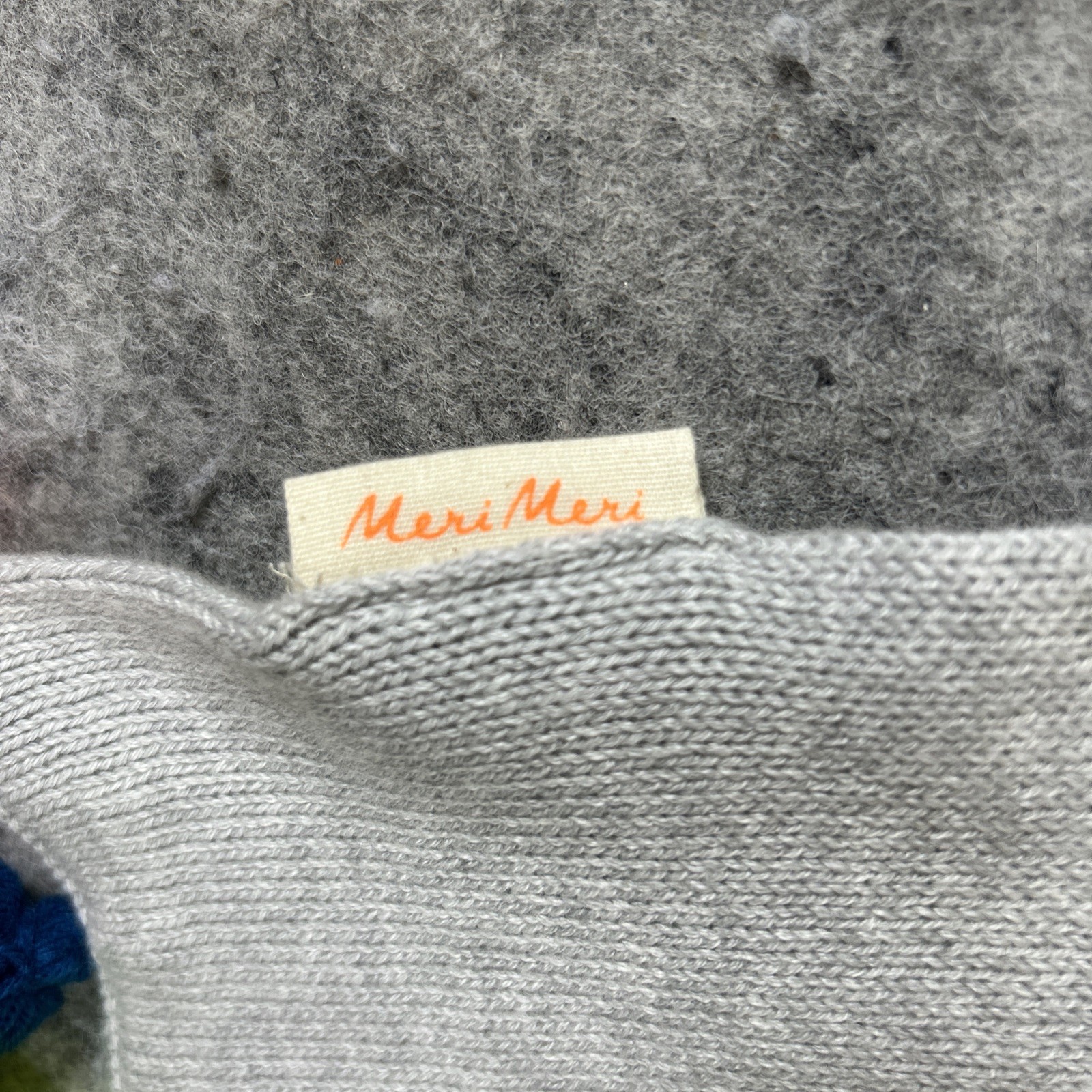 NWT Meri Meri Organic Cotton Scarf Gray Lama Bright Tassels Kids 3+ Fun Cozy