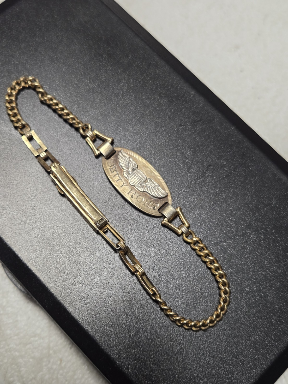 Vintage rare 1942 Sterling Silver WWII US Sweetheart Military Wings Bracelet