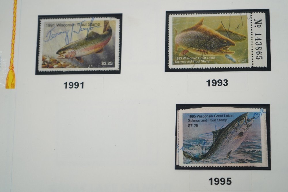 US 1970s-2010s COLLECTION OF 92 WISCONSIN STATE REVENUE STAMPS DUCKS & FISH