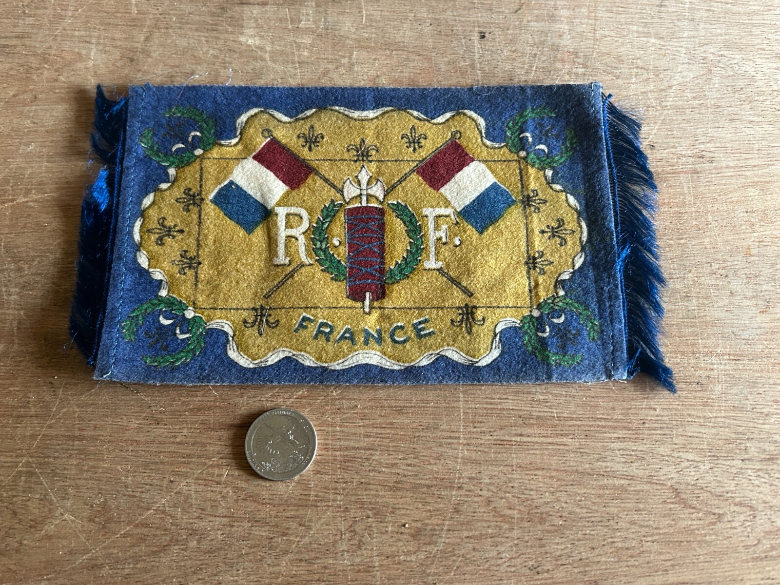 France Tobacco Cigar Felt Battle Axe Crossed Flags R.F. Early 1900s 4.75x7.25