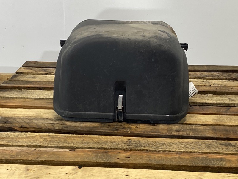 2013 Freightliner Business Class M2 Battery Box 0634176000 (600-12486)