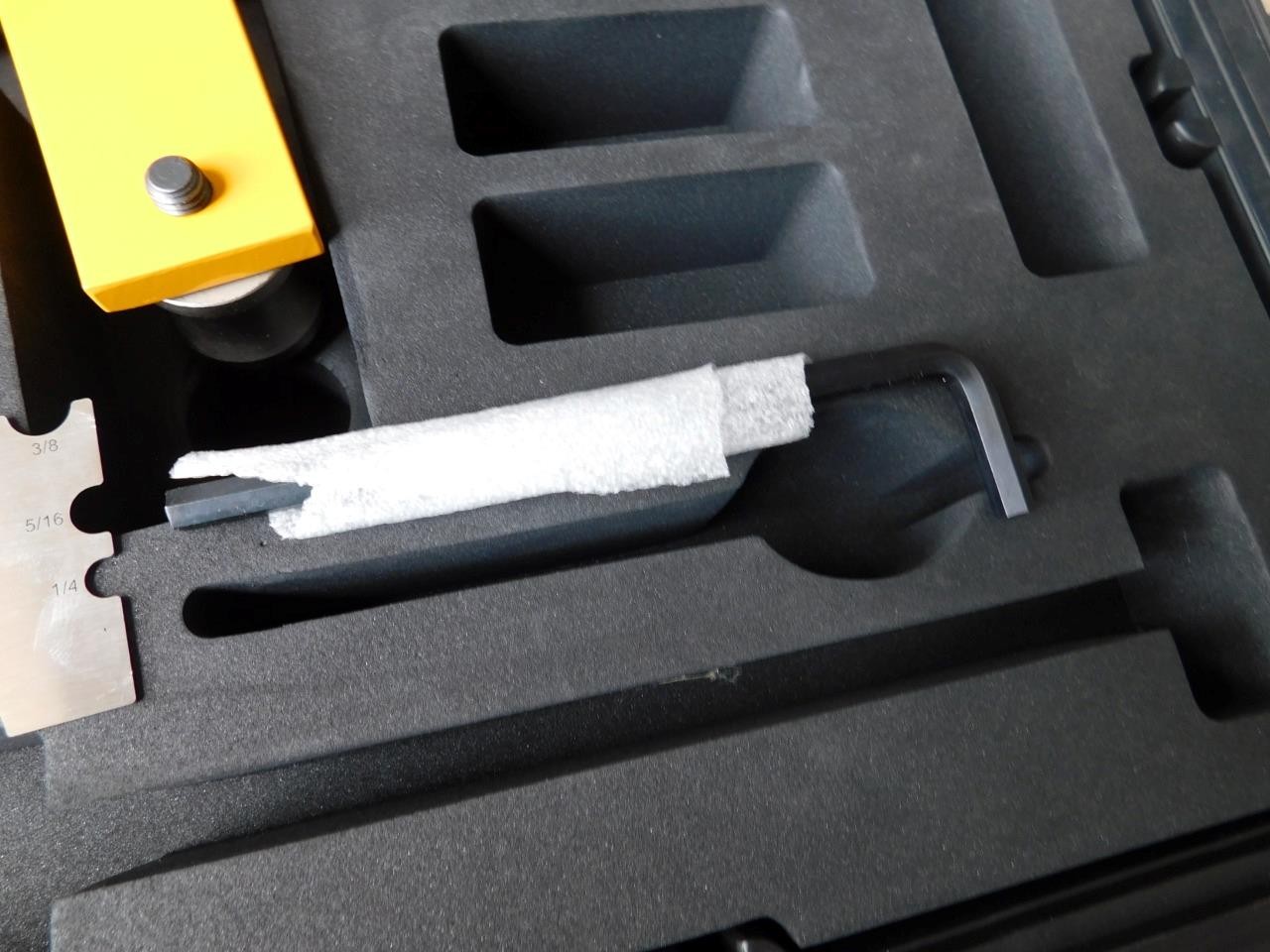 DILLON QUICK CHECK AWT05-508114 10,000 LBF WIRE TENSION METER GAUGE GAGE