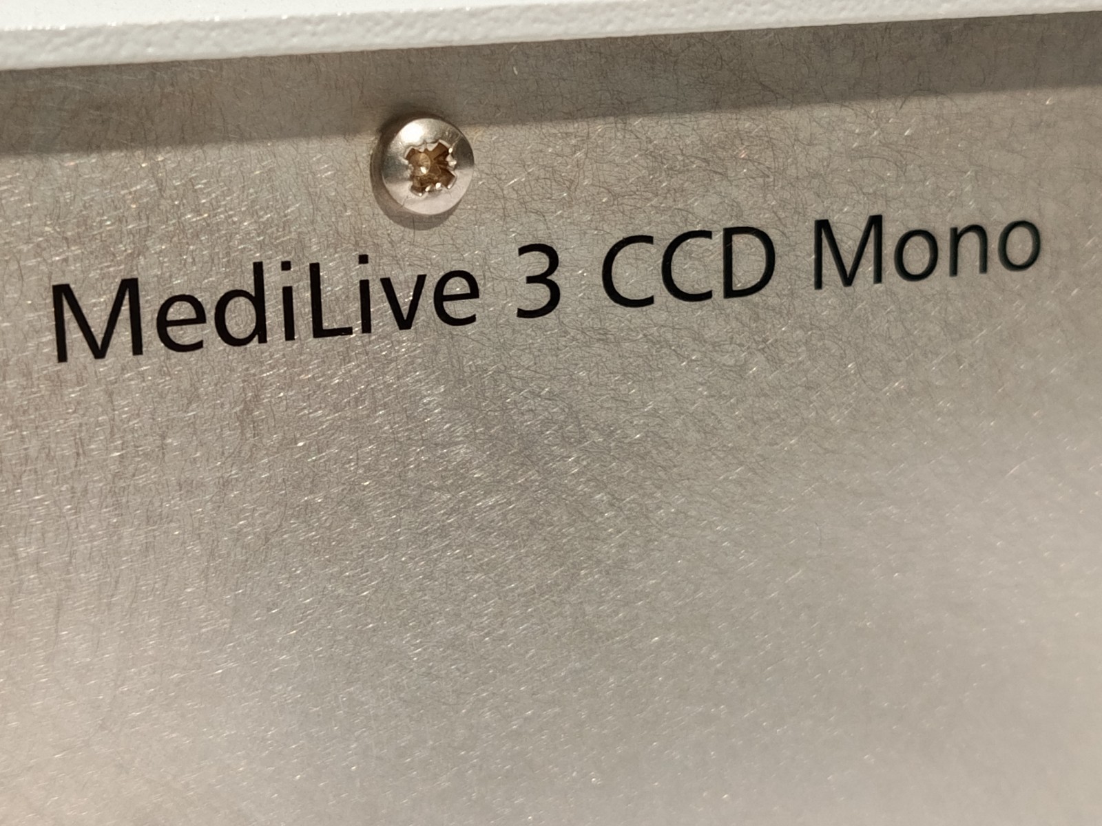 Carl Zeiss MediLive 3 CCD Mono NTSC Camera Control Unit MNR 1030-466 as shown