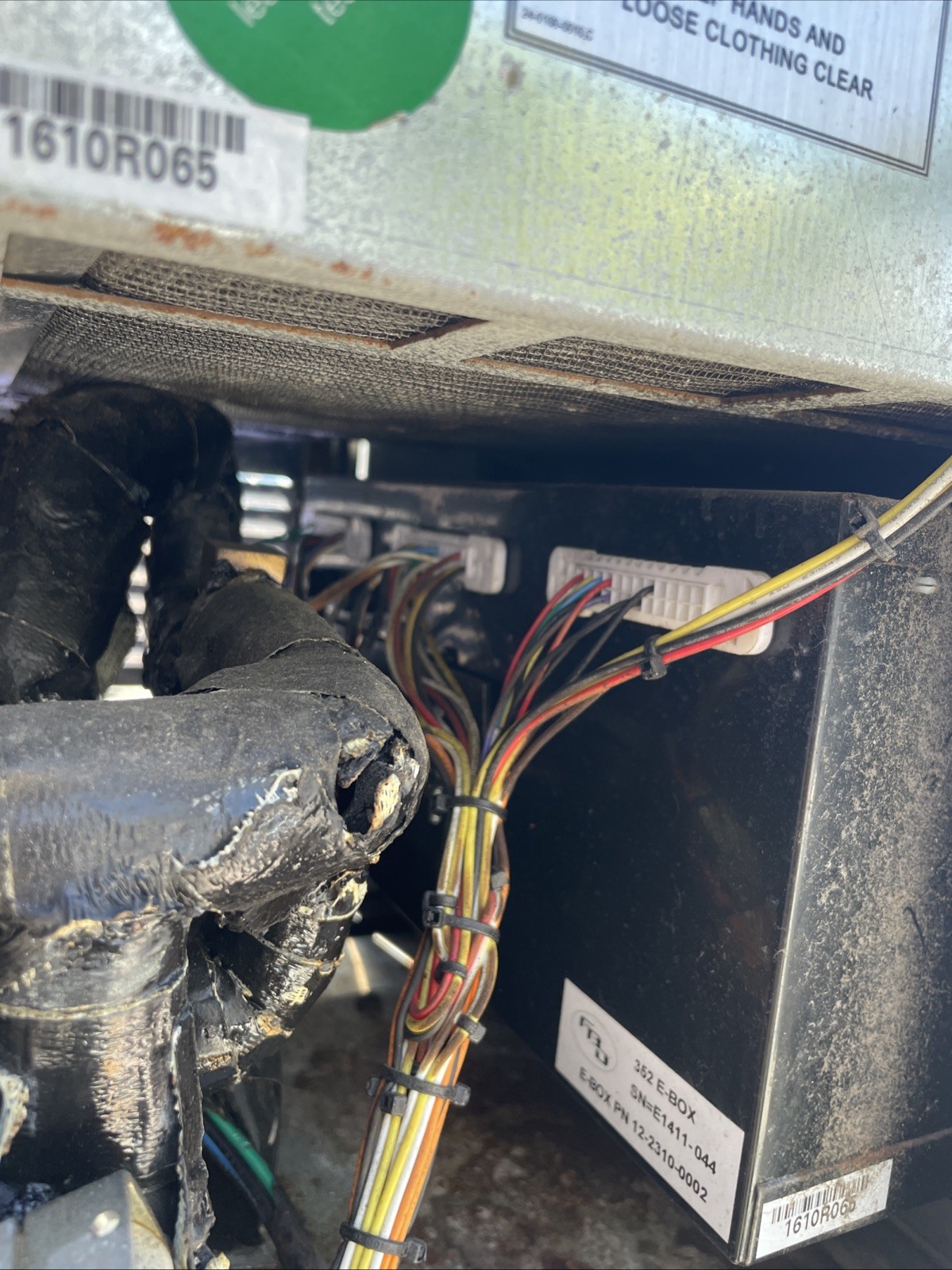 Slushy Machine Double Syrup Frozen Beverage Drink FBD 352 For Repair Or Parts.