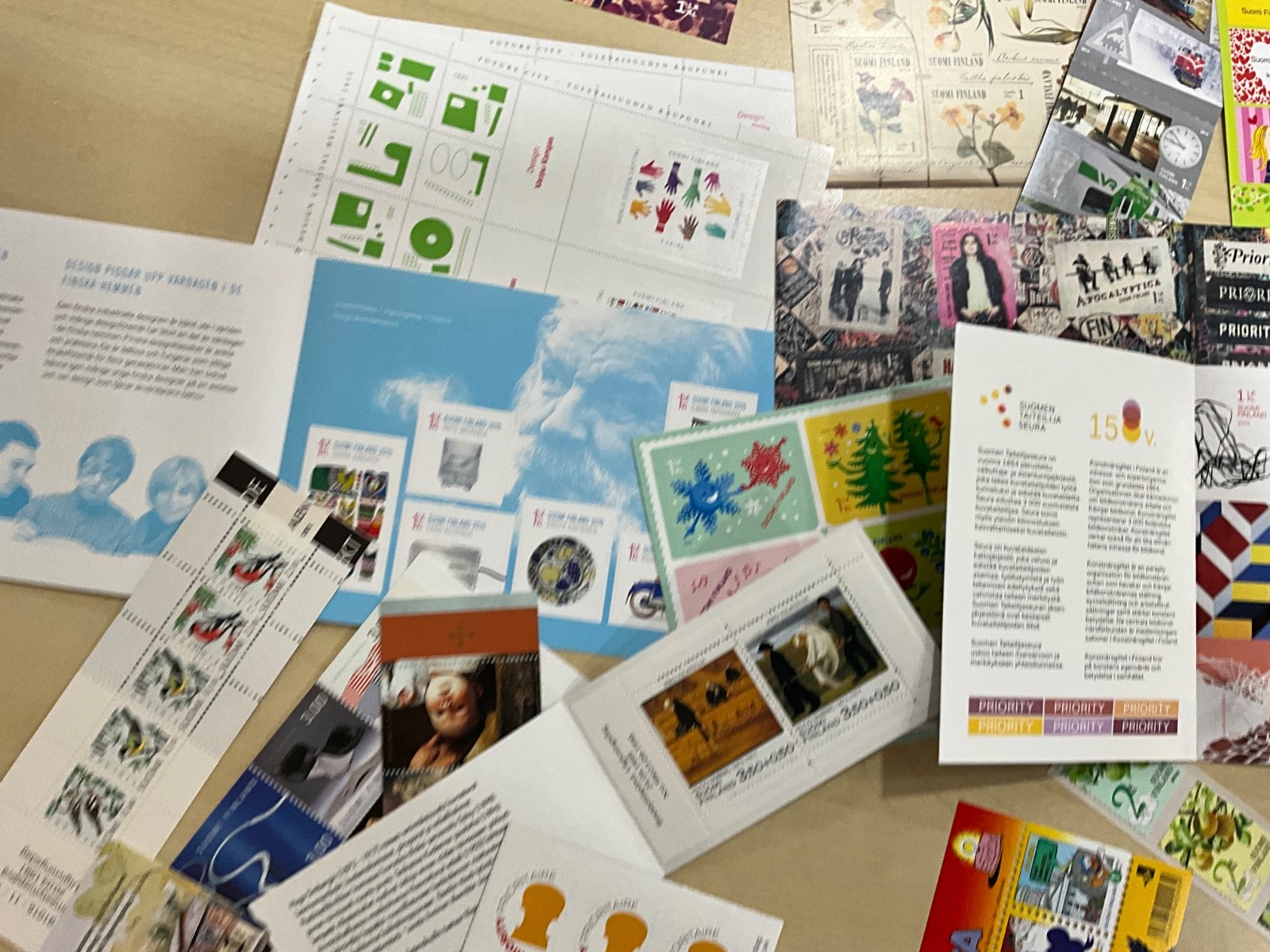 Finland MNH Stamps modern sheets booklets 102 different items @4*