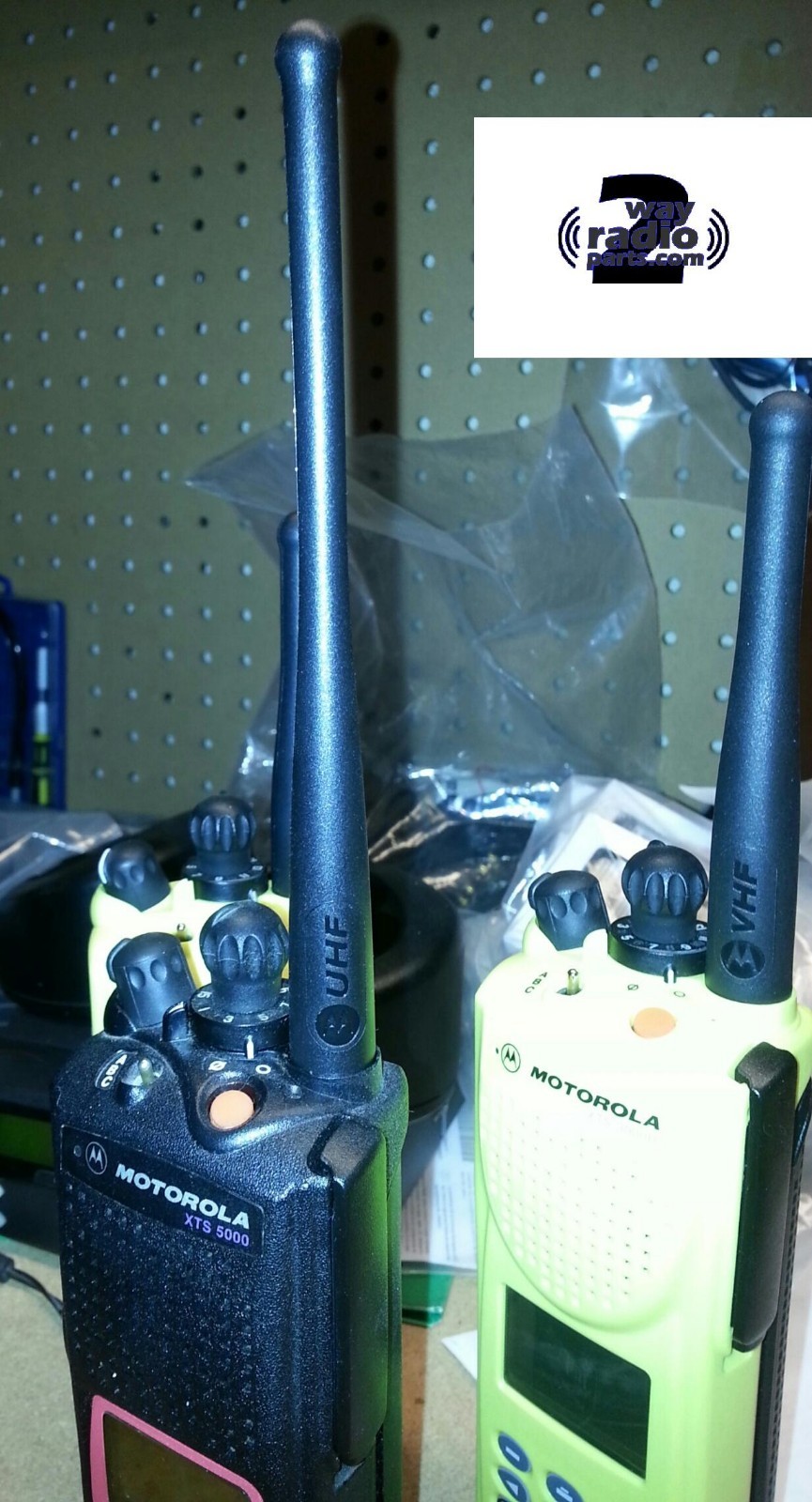 Awesome Motorola UHF Whip Antenna 403-470 MHz XTS5000 XTS3000 XTS2500 PMAE4022B