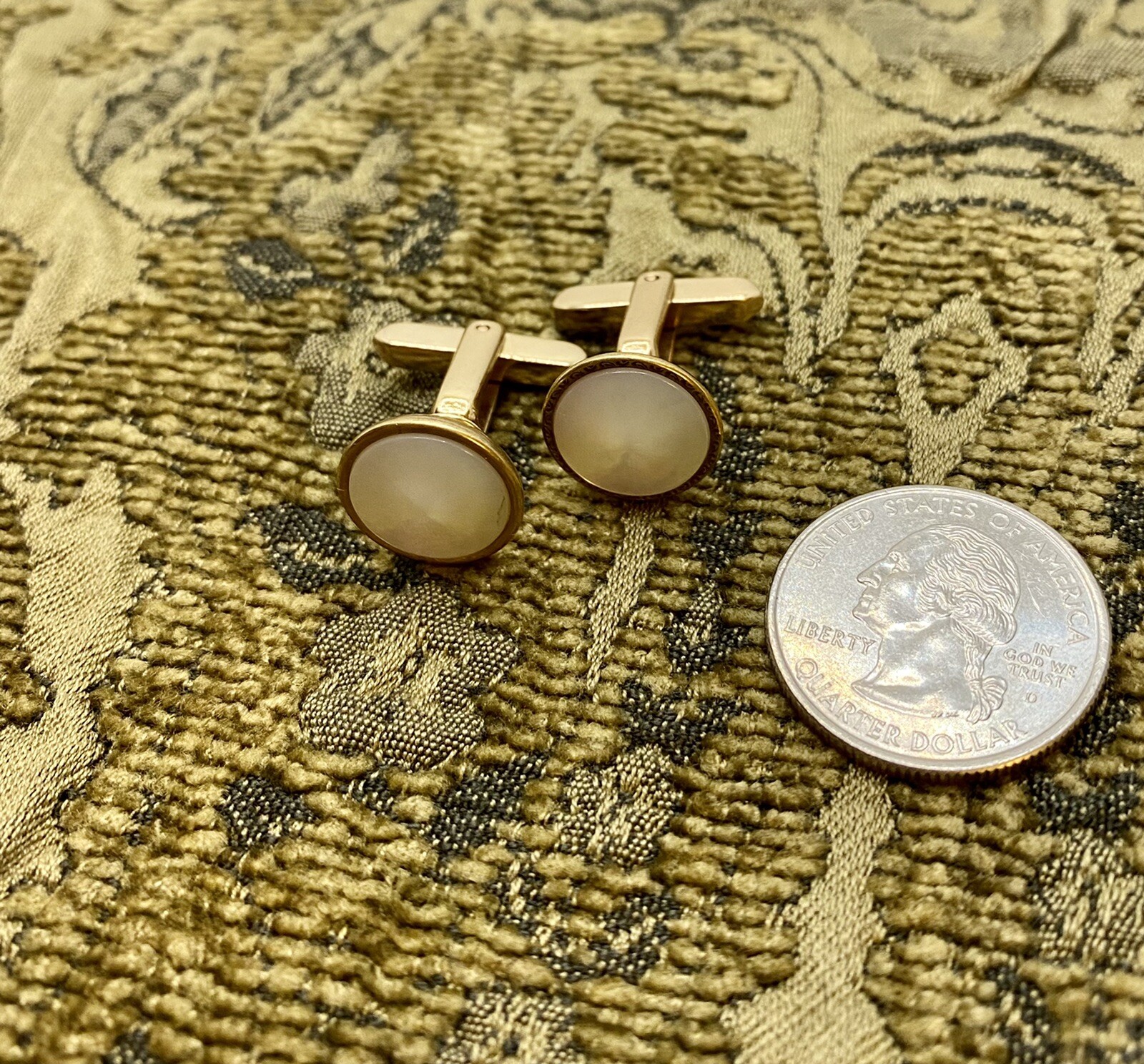 Vintage Mother of Pearl Hickok Cuff Links Holiday Gala ✨