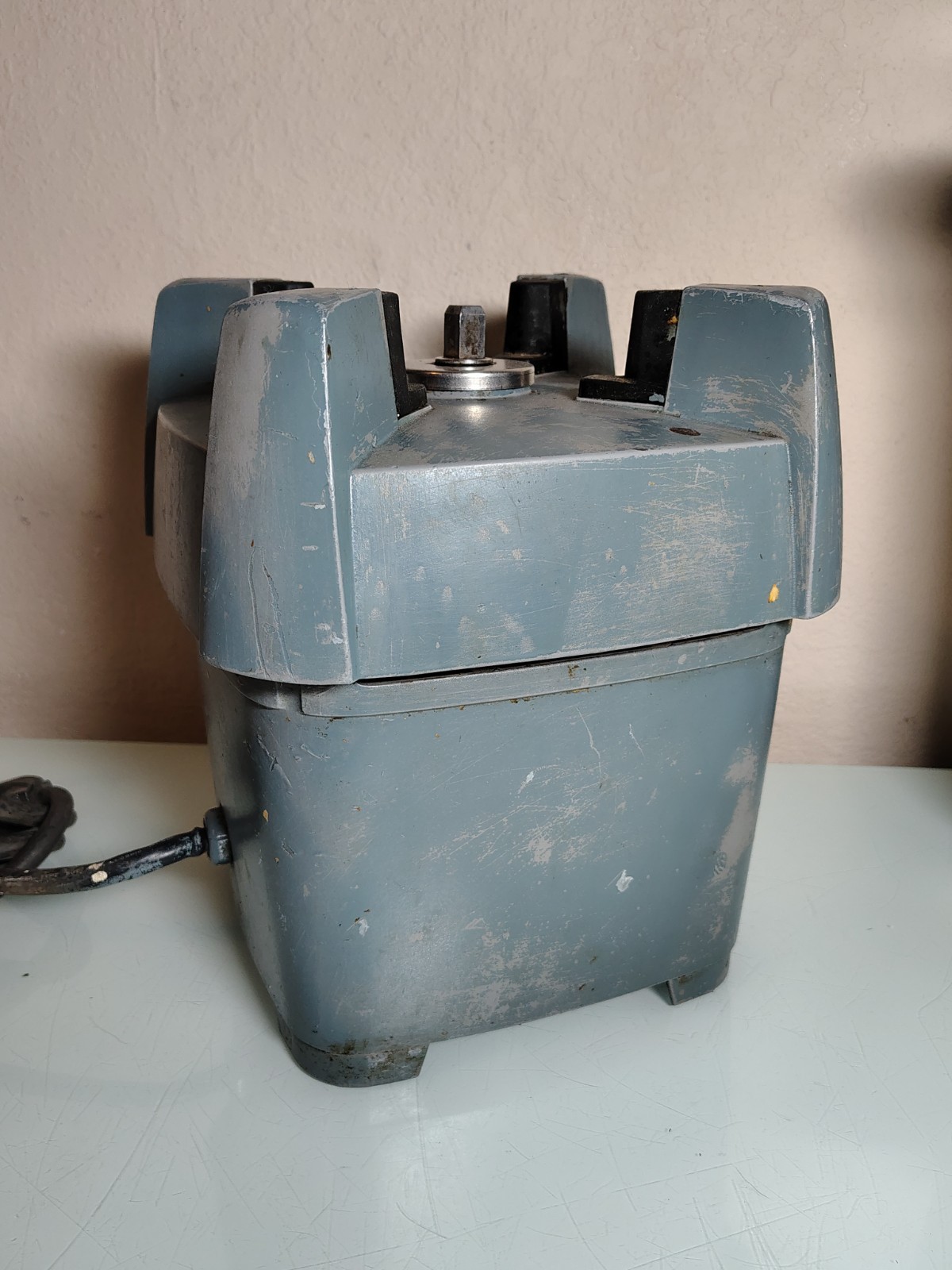 Waring Blender CB6 115 Volts Model 34BL22 Used - Needs Rubber Legs/Pads