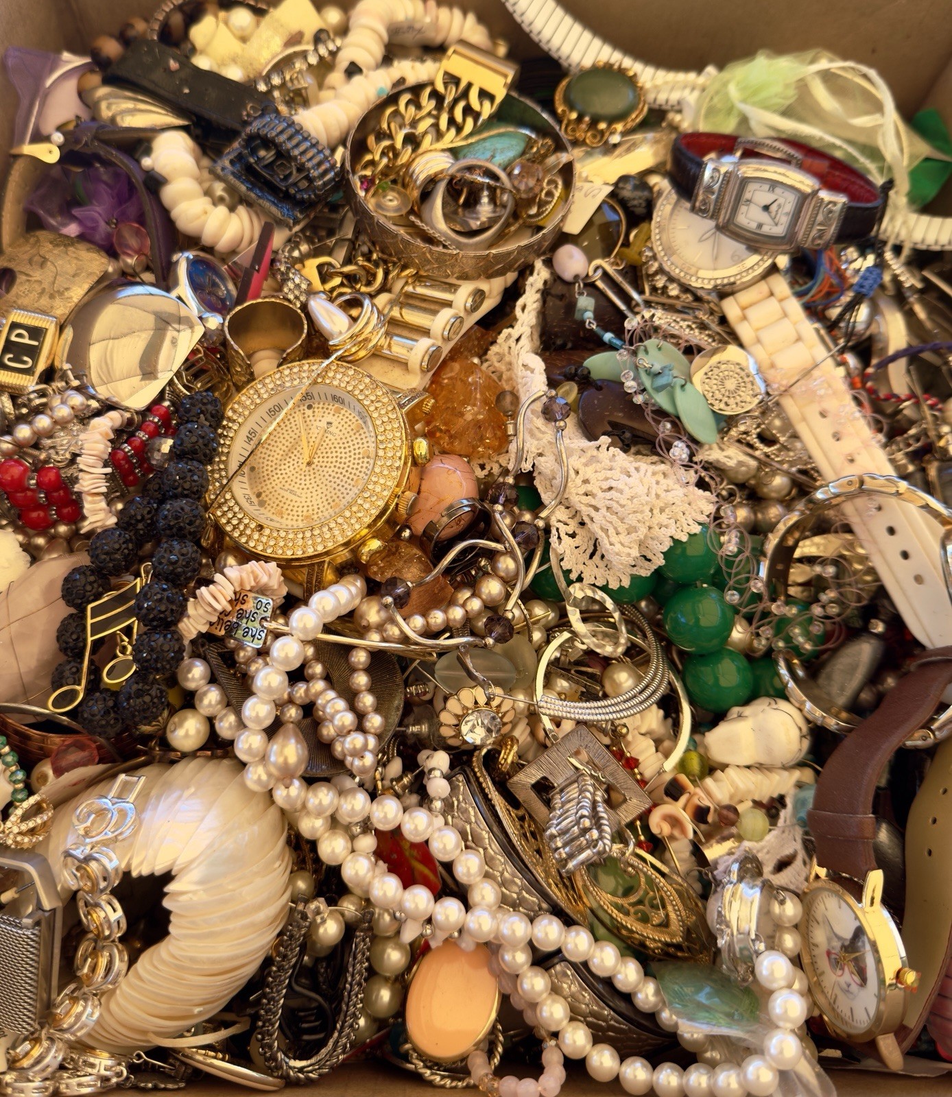 MIXED JEWELRY LOT CRAFT REPAIR, RESELL, REPURPOSE, VINTAGE TO NOW! 20 POUNDS