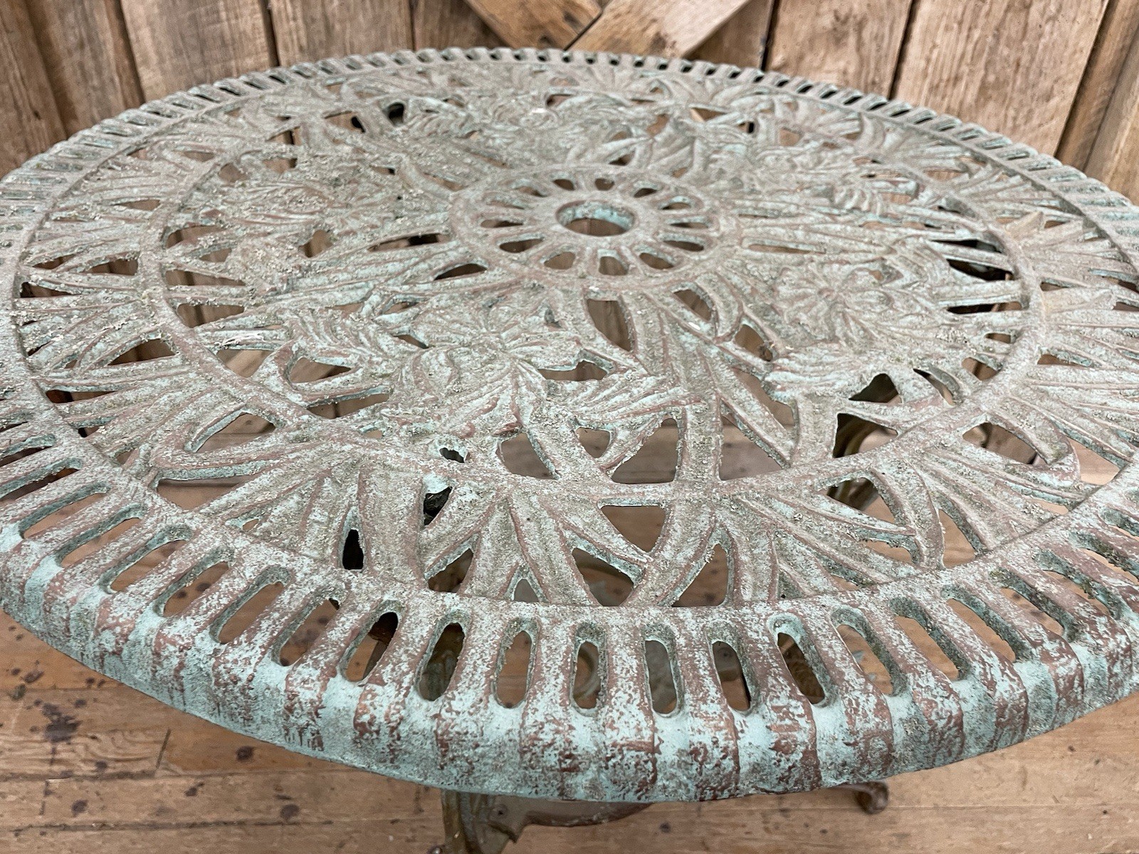 Vtg Victorian Cast Iron 28 1/2" Tea Table 27" Tall Garden outdoor