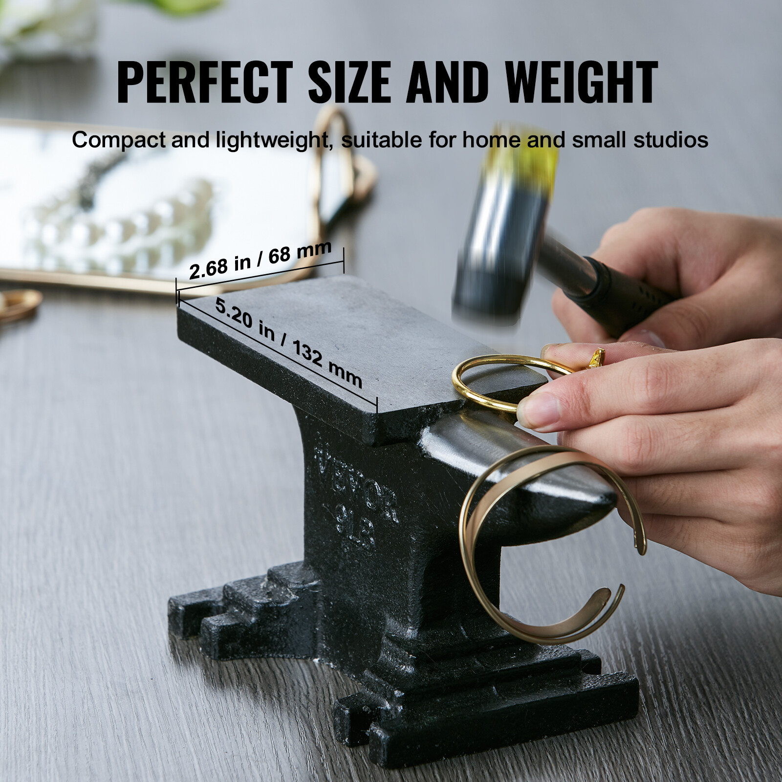 VEVOR Single Horn Anvil 8.8 lbs Cast Steel Anvil Blacksmith Forging Metalwork