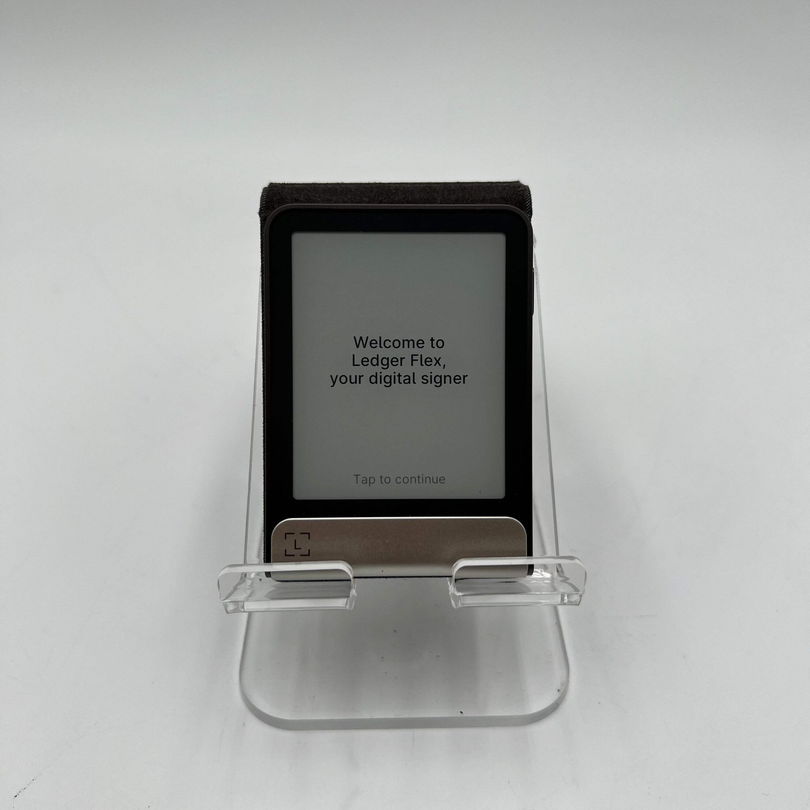 Ledger Flex 0908 - Black - Used - Good Condition with Case