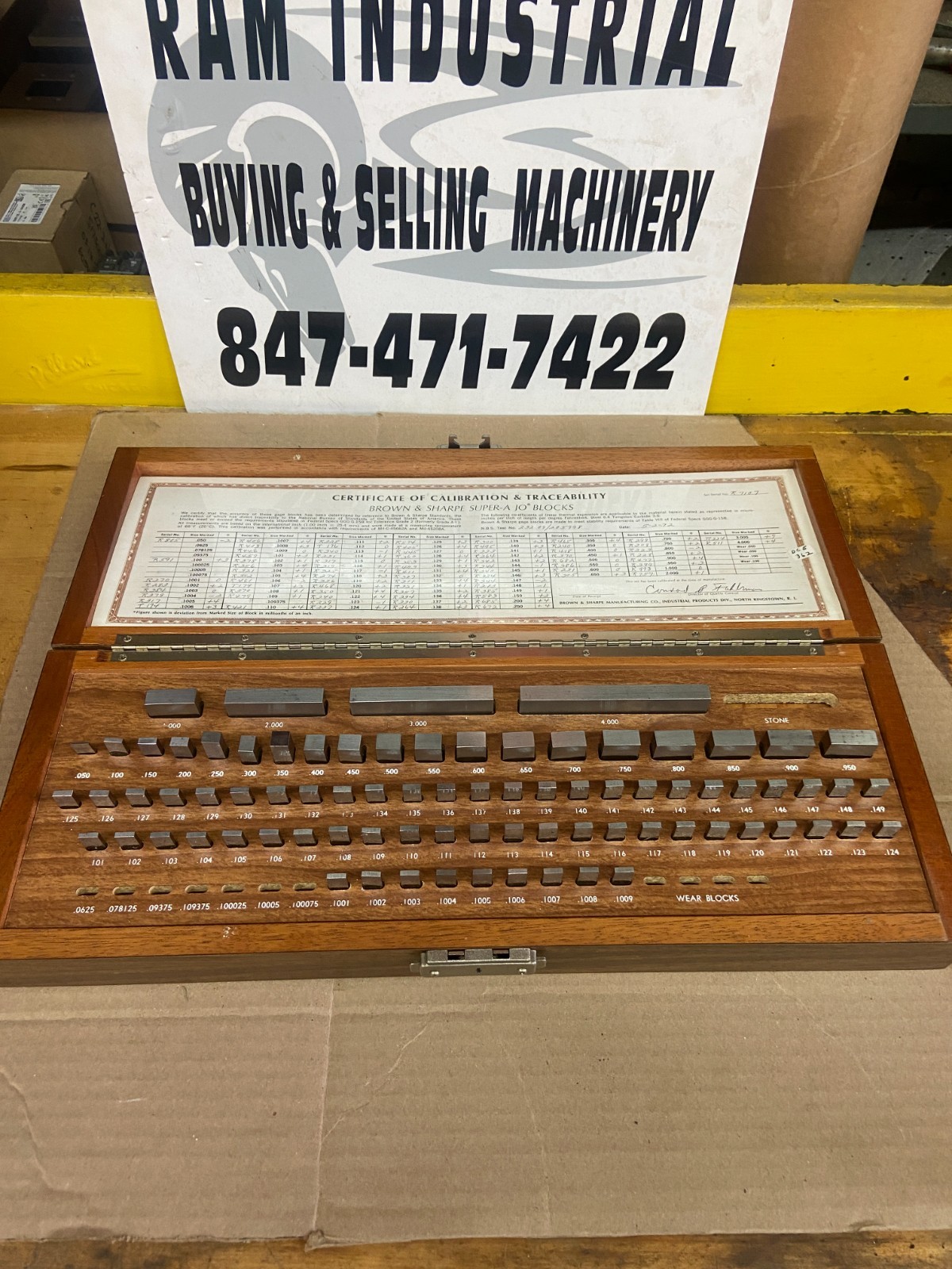 BROWN AND SHARPE 81 PC GAGE BLOCK SET .05-4.00
