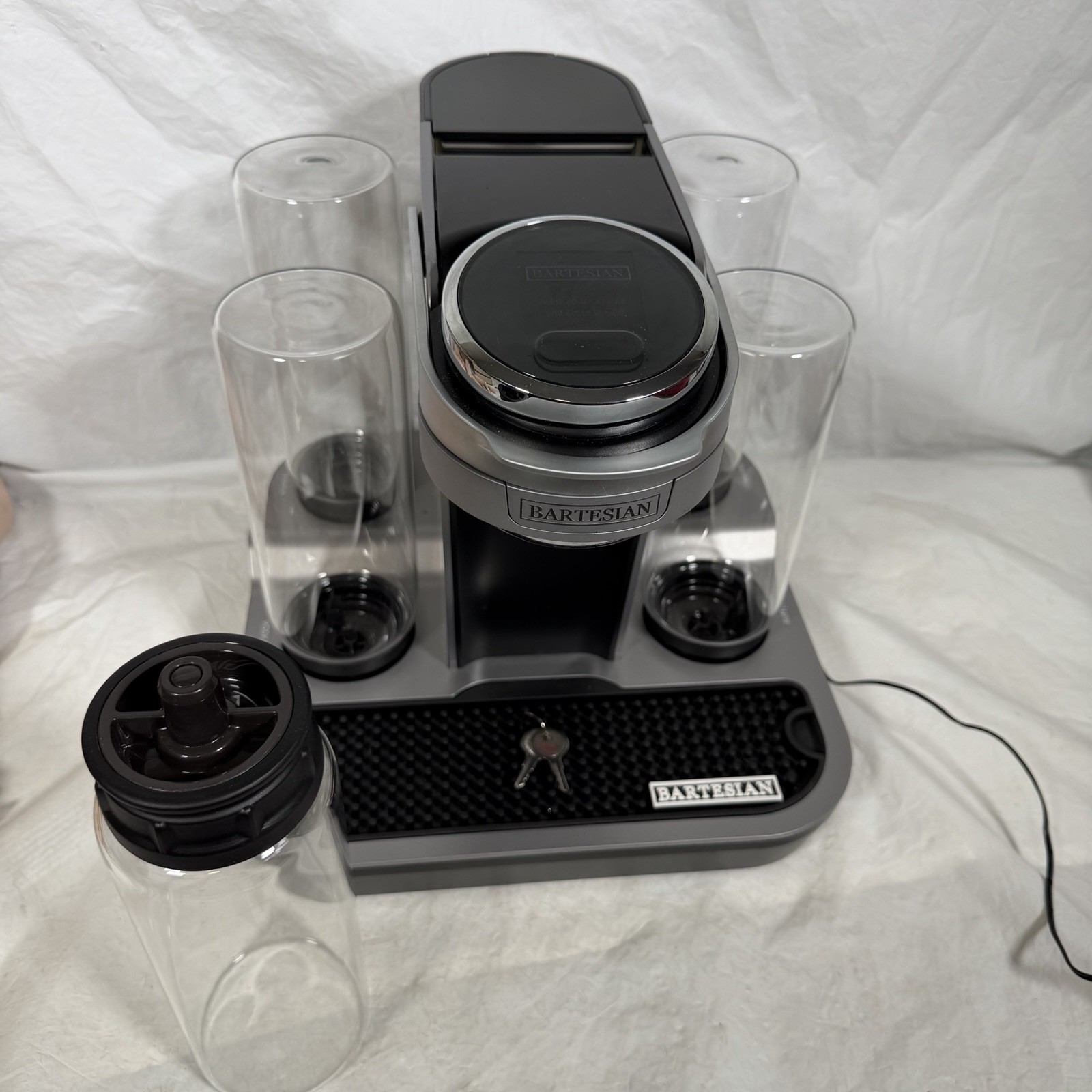 Bartesian 55306 Premium Pro Cocktail Machine Complete Keys Bottles Tested Clean