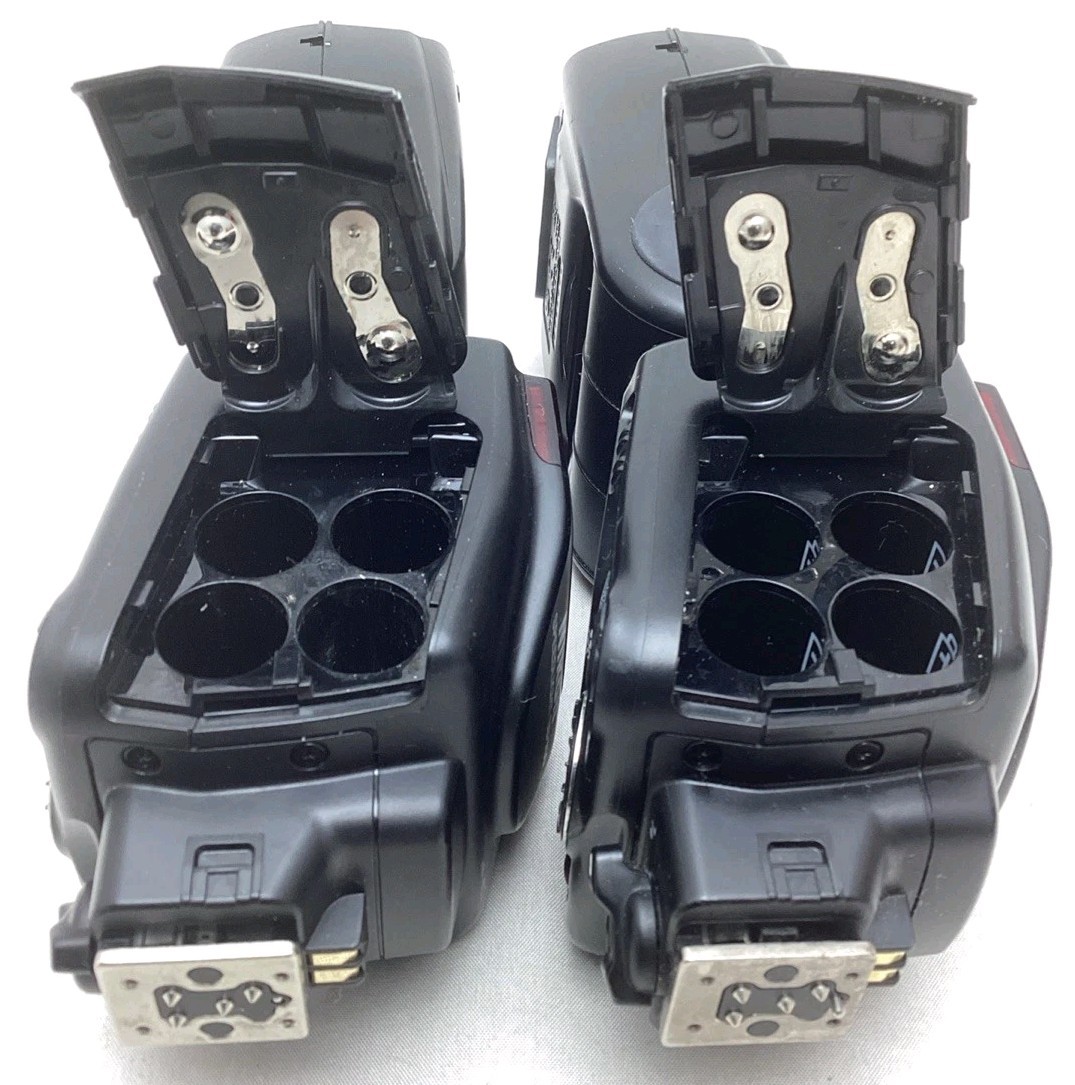 (1) Nikon Speedlight SB-700 Shoe Mount Flash