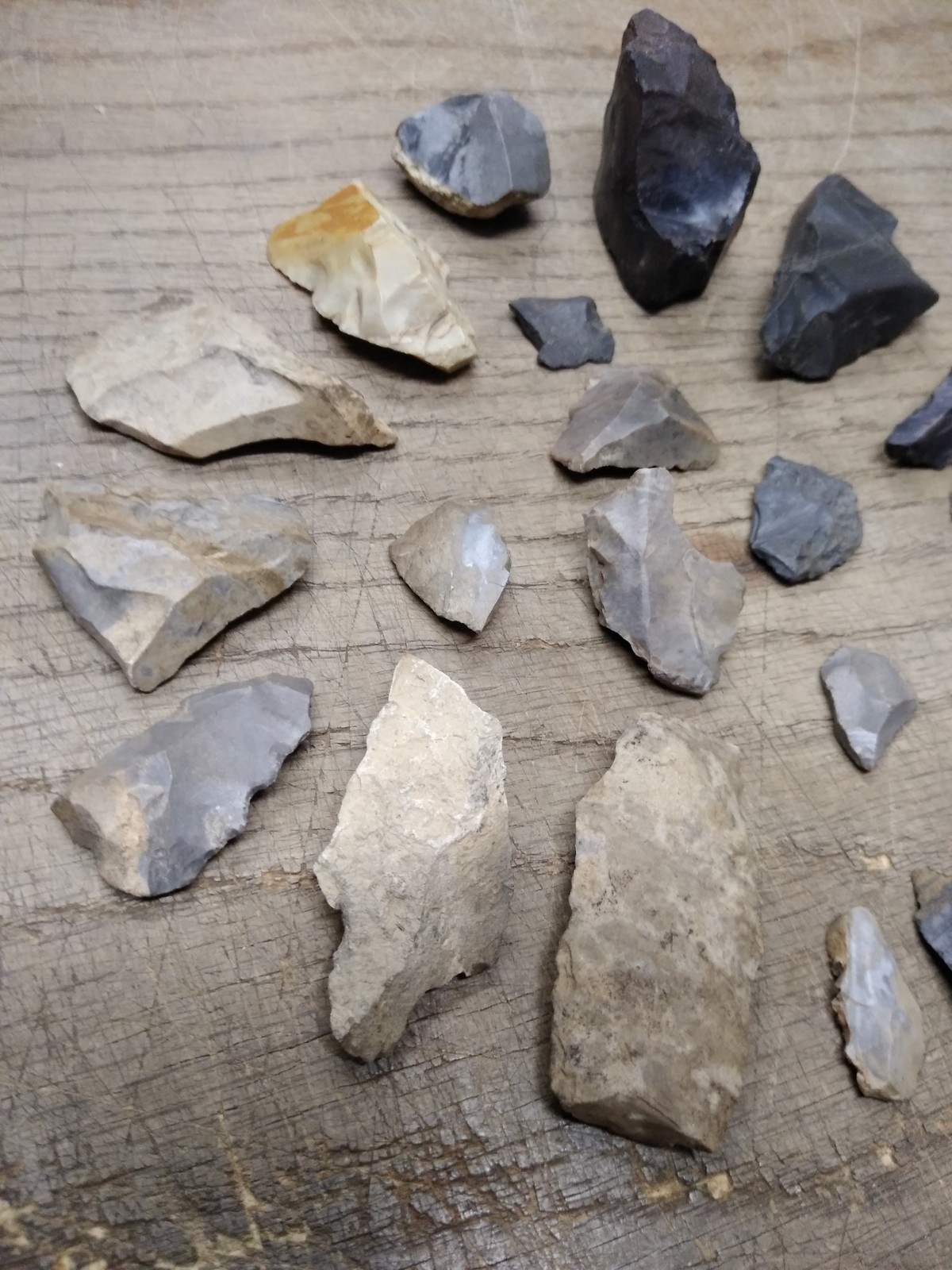 21 Piece Pennsylvania Native American Arrowheads Artifacts Tool Shards Lot