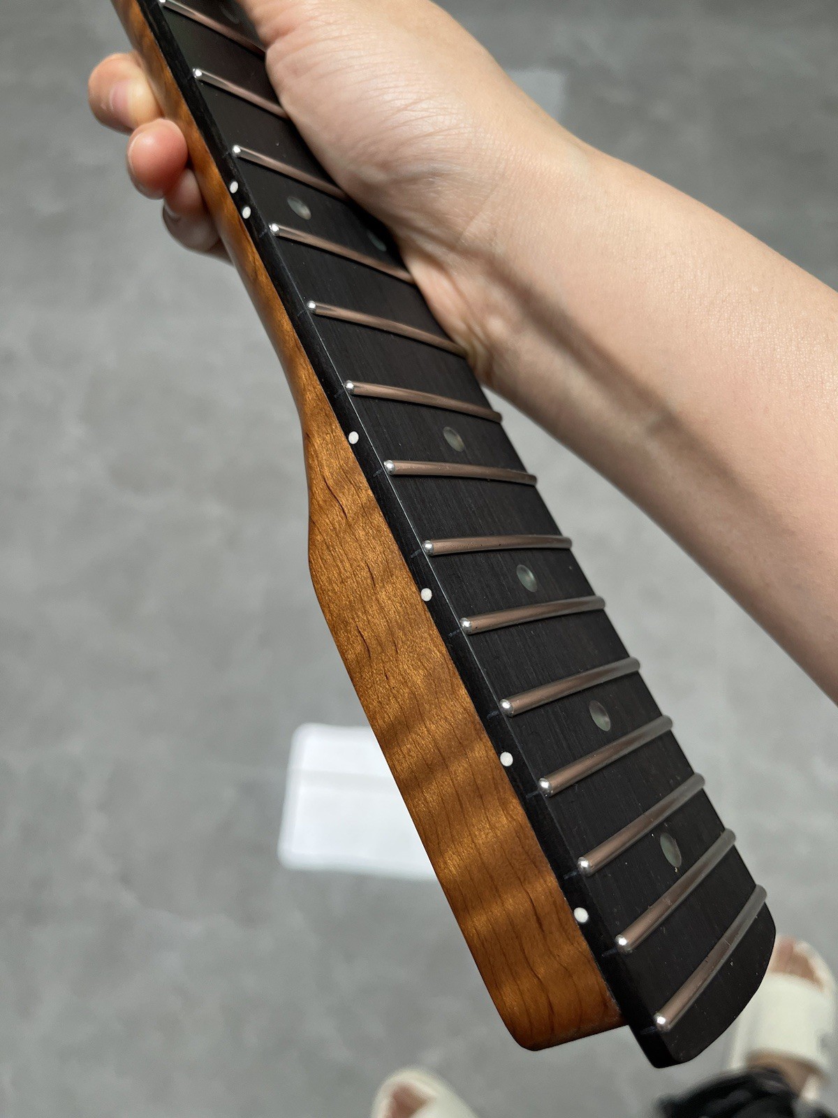 NEW Stainless Jumbo Frets Ebony 22fret Roasted Flame Maple electric guitar neck