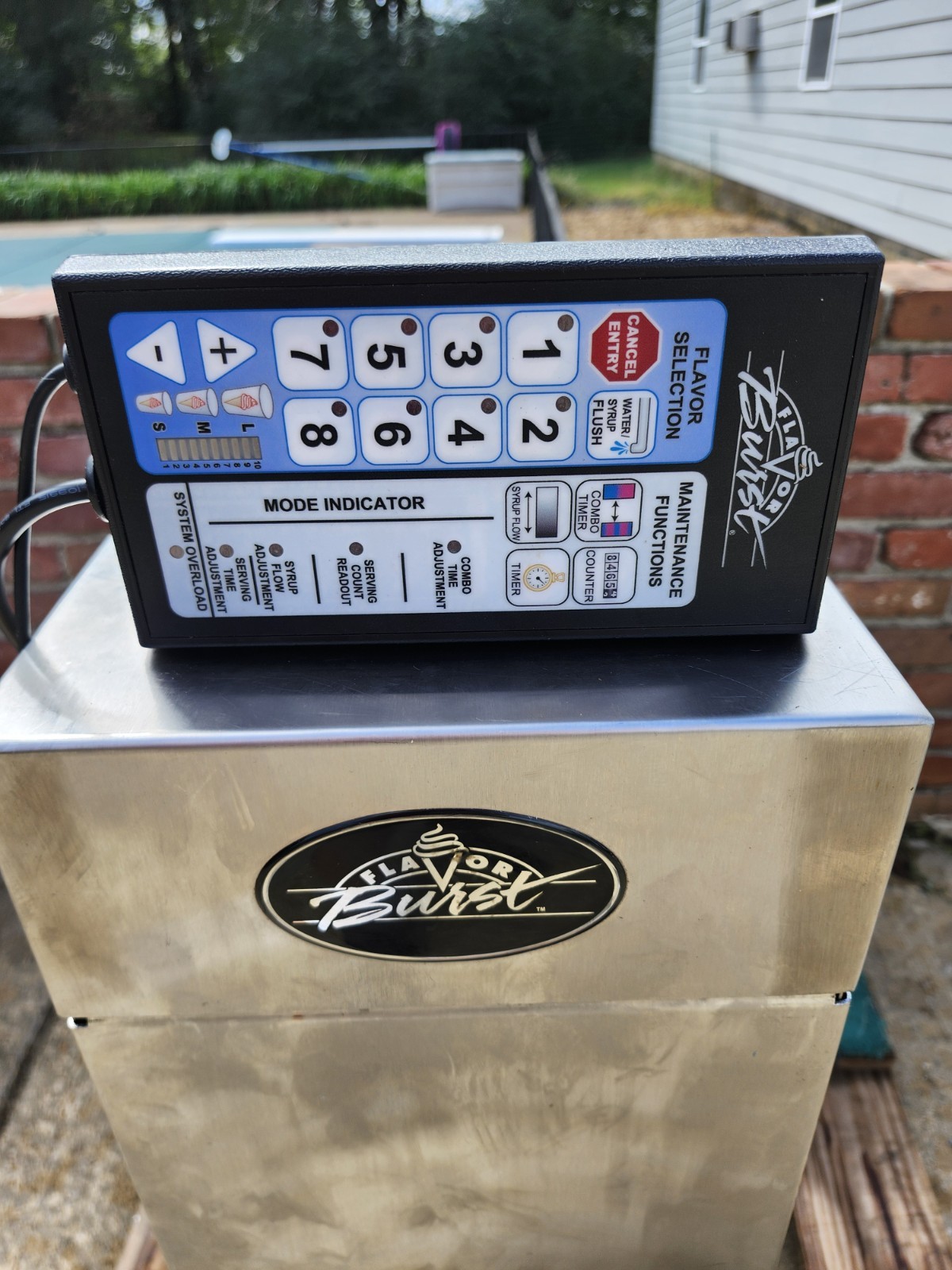 FLAVORBURST FB80S-08 Frozen Beverage Flavor Injector with Pumps and gauge